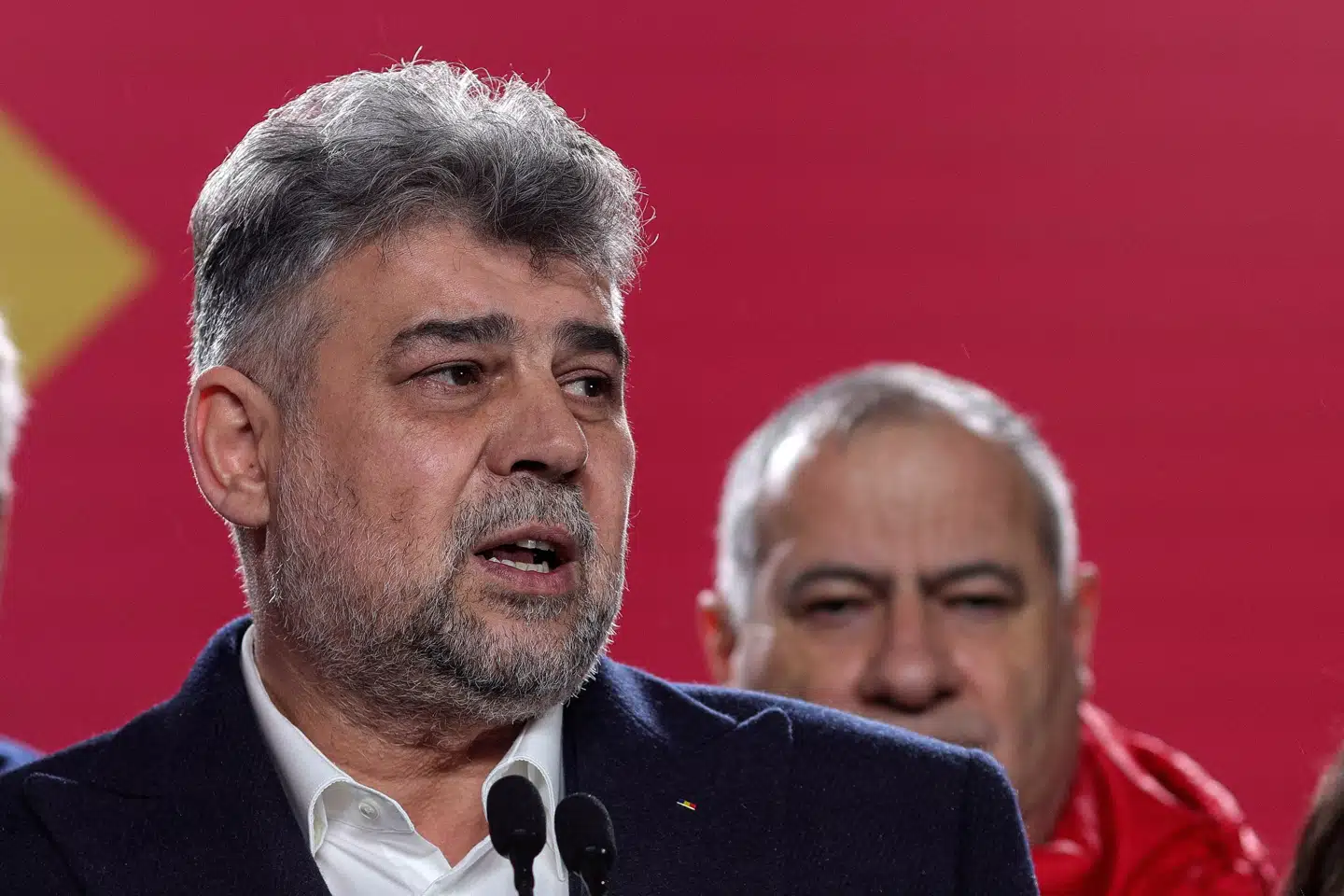 Det socialdemokratiske parti PSD gik tilbage, men blev alligevel det rumænske valgs største. Nuværende premierminister Marcel Ciolacu fra PSD tabte i præsidentvalget og har derfor trukket sig som leder af partiet. Foto: Inquam Photos, Scanpix