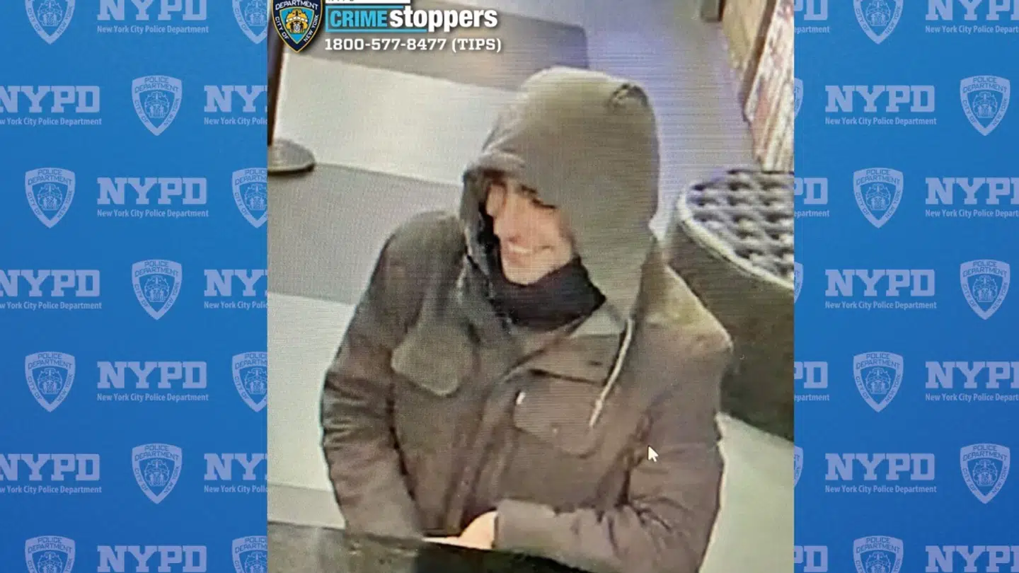 Her er den formodede gerningsmand, som politiet i New York efterlyser.