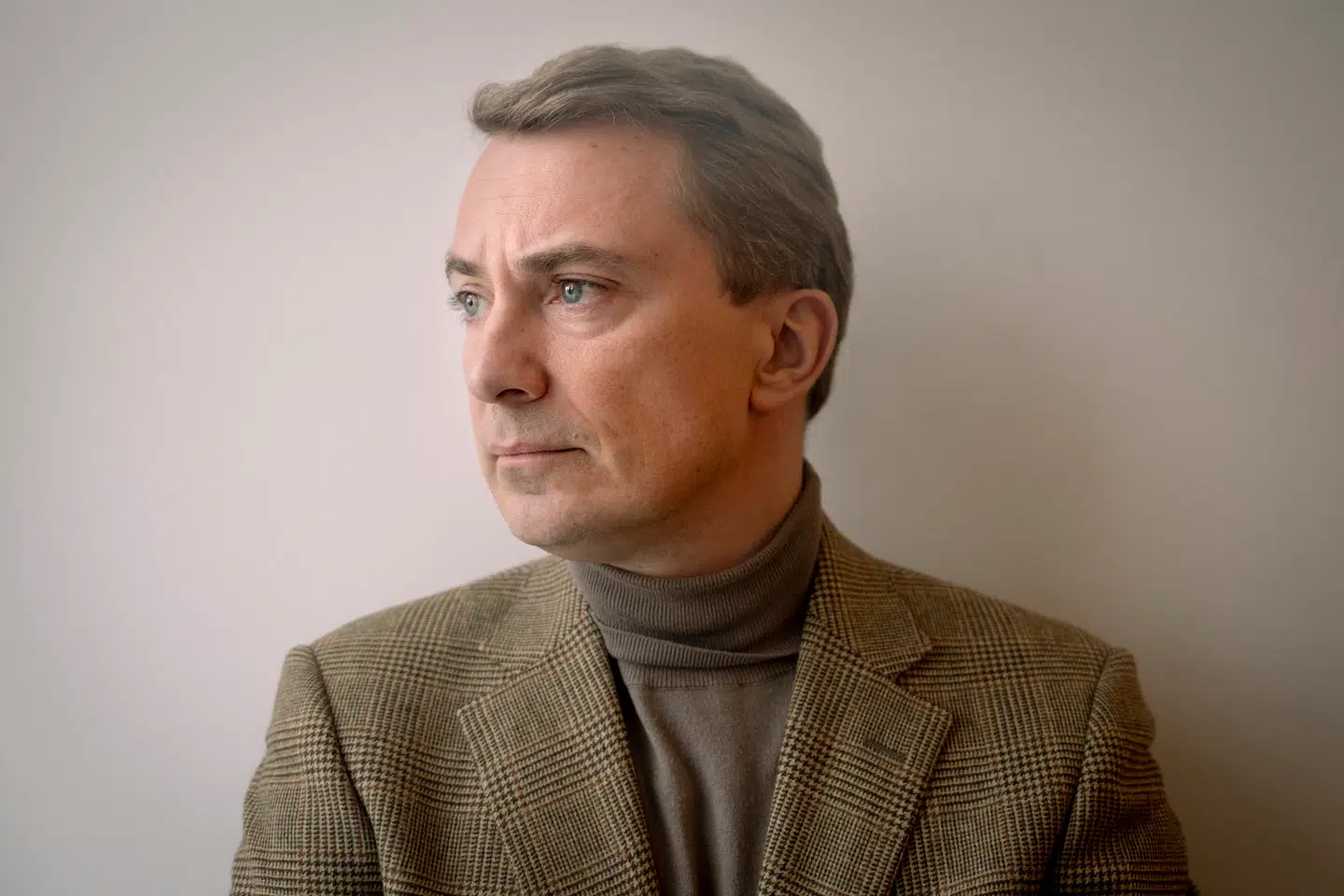 DF-formand Morten Messerschmidt vil have den danske regering til at skrue ned for bidragene til Ukraine.