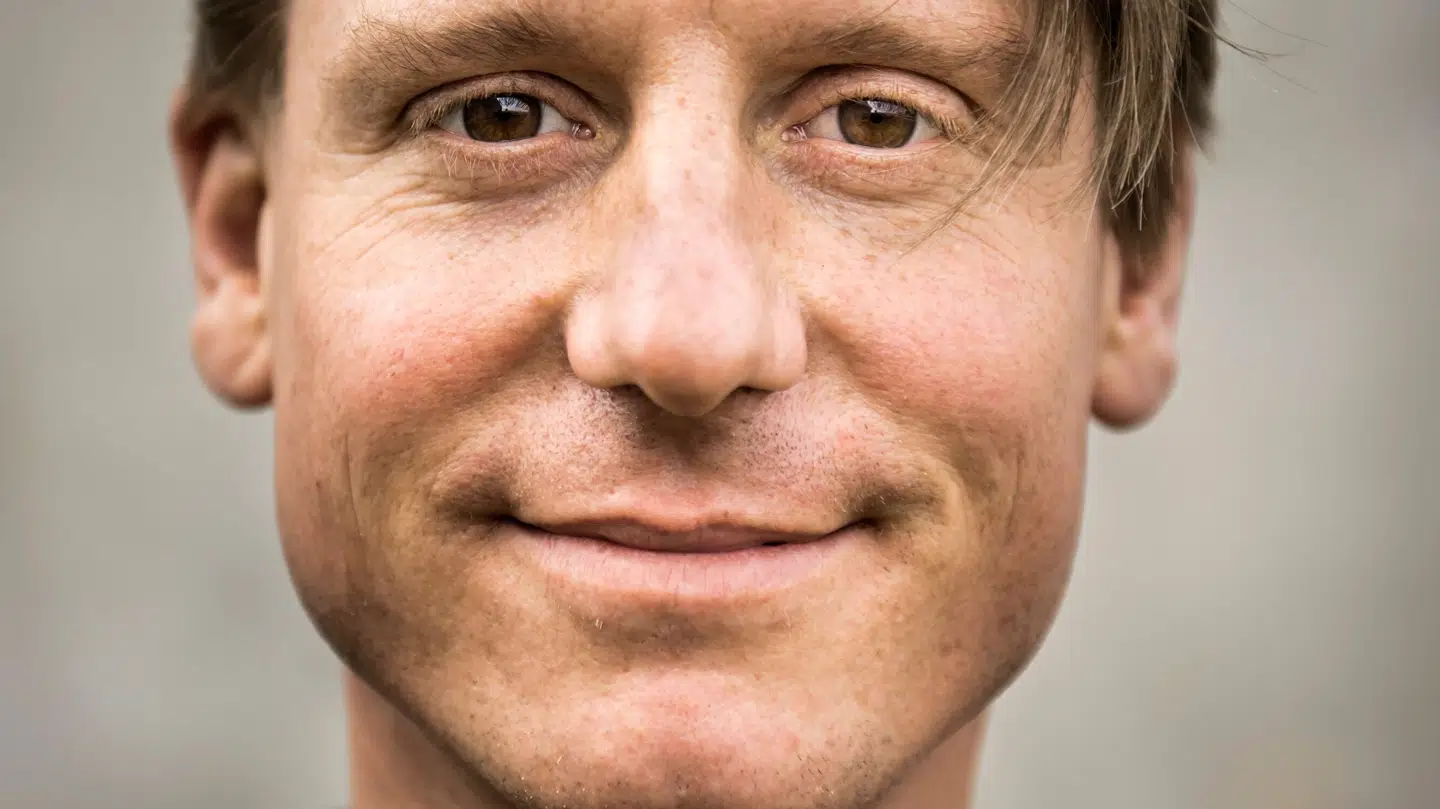 Skuespilleren Robert Hansen er fortsat indlagt, efter at han tidligt onsdag blev anholdt for en række voldsepisoder mod en kvindelig bekendt. Arkivfoto.