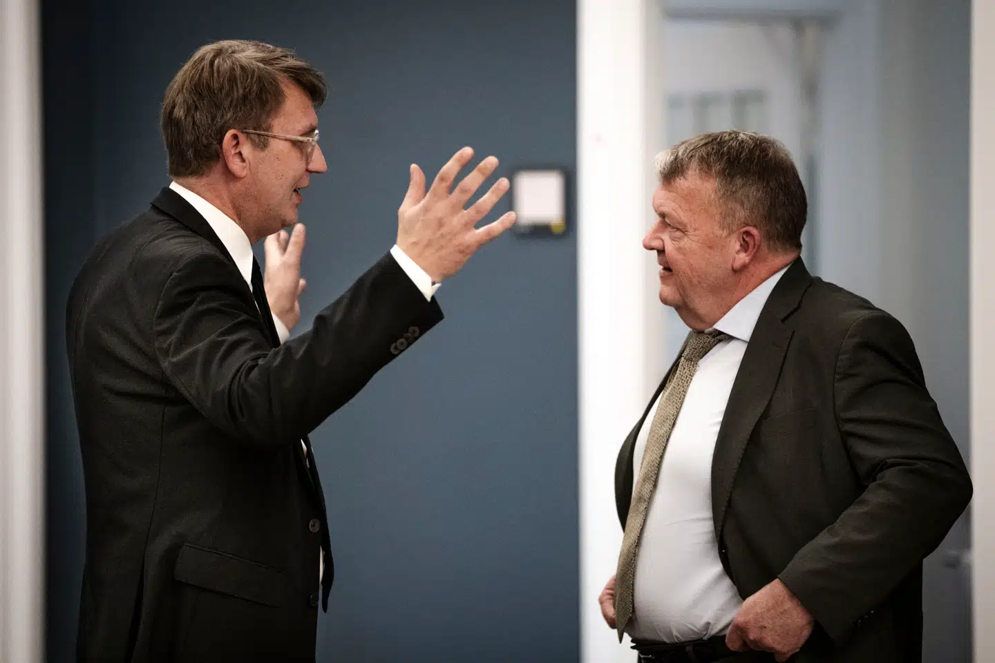 Ingen partier i regeringen, der tæller Socialdemokratiet, Venstre og Moderaterne, vil stemme for et forslag om at trække kontanthjælpsmodtagere i ydelse, hvis ikke de kan tale dansk.