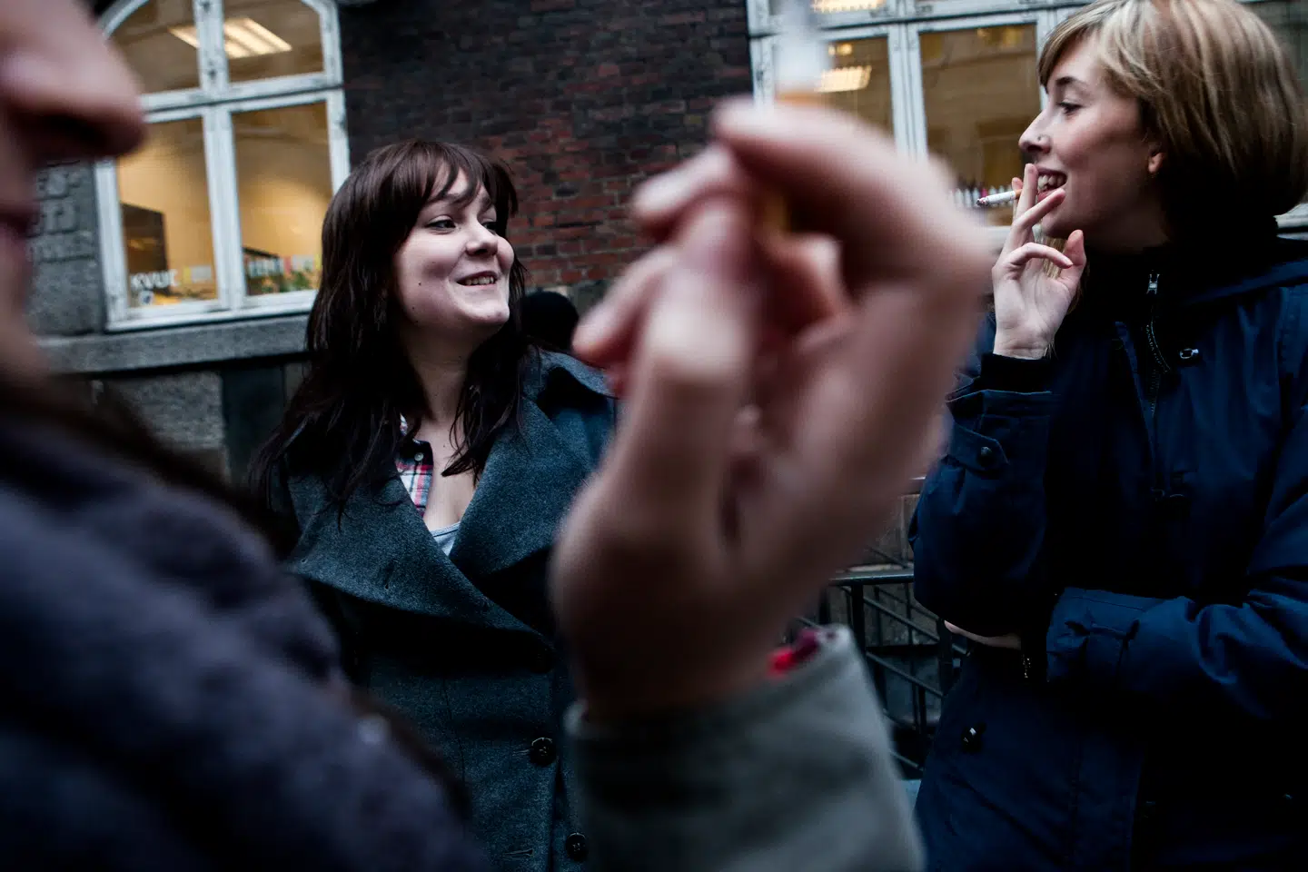 »Det er ikke egoistisk at ryge en cigaret på fortovet, lige så lidt som det er egoistisk at gå med stærk parfume eller tale højt i telefonen,« skriver Elva Bille Klem. Arkivfoto: Morten Germund/Ritzau Scanpix