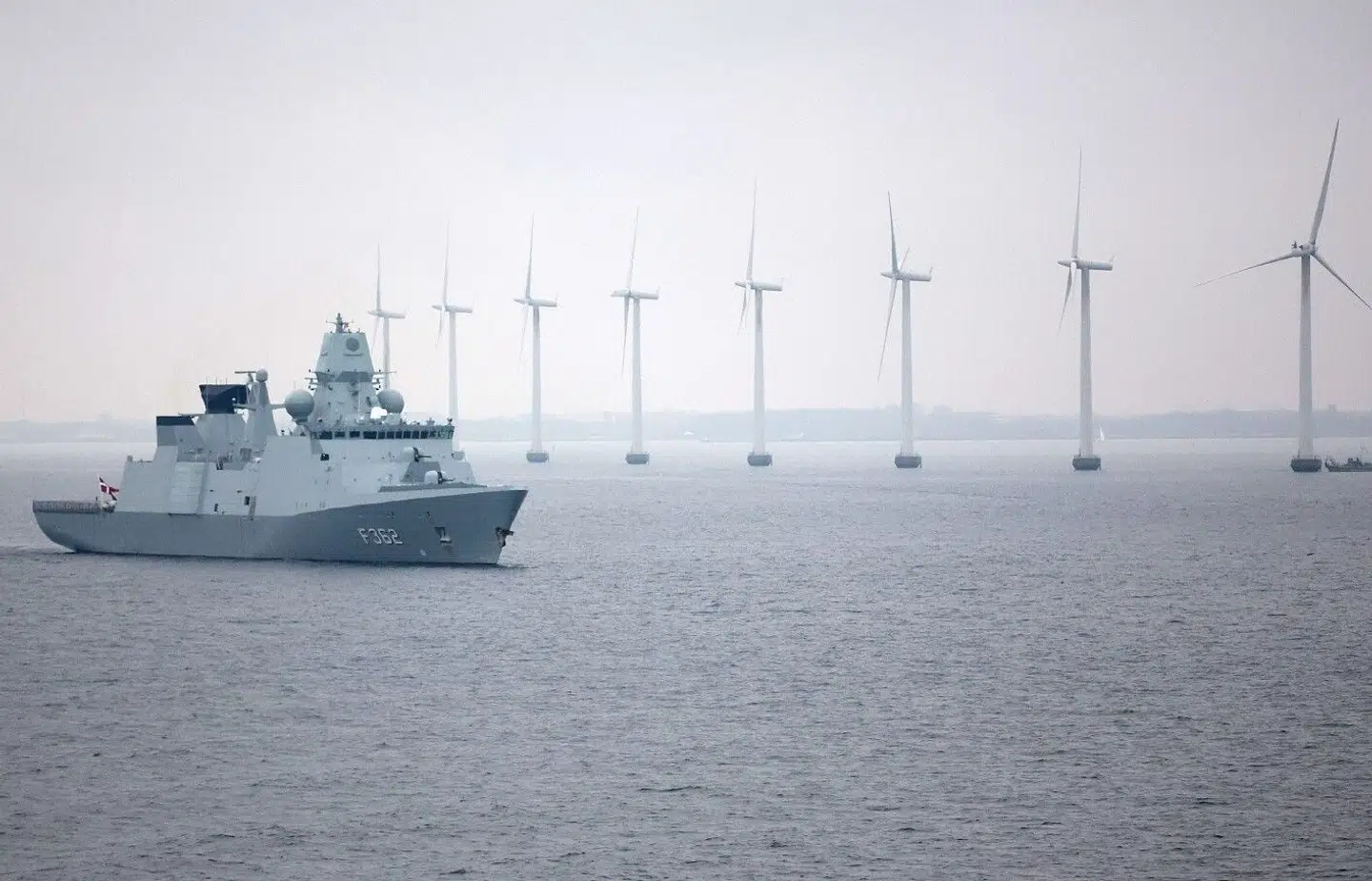 Truslen om cyber- og hybridanslag mod dansk infrastruktur bliver højere og højere. Alligevel er central EU-lovgivning blevet syltet.