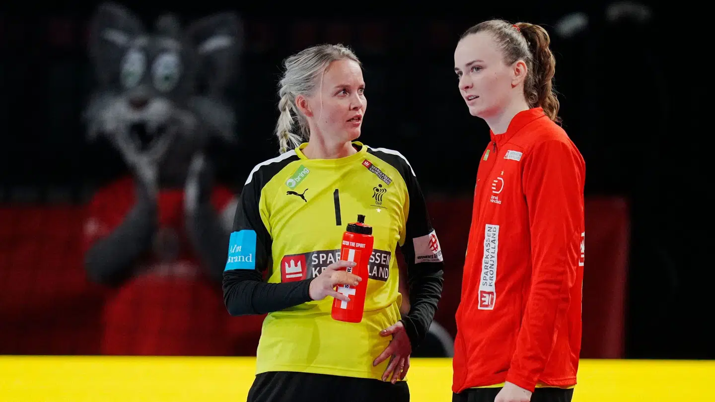 Jesper Jensen skal vælge mellem Sandra Toft og Anna Kristensen.