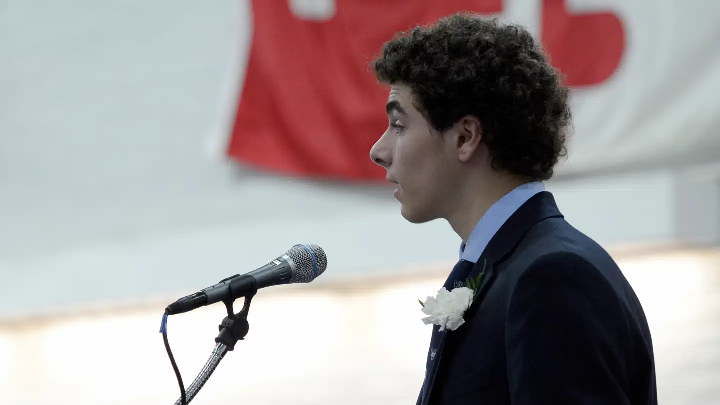 Da Luigi Mangione dimitterede fra Gilman School i 2016 holdt han klassens afgangstale. Billedet her er fra dengang.