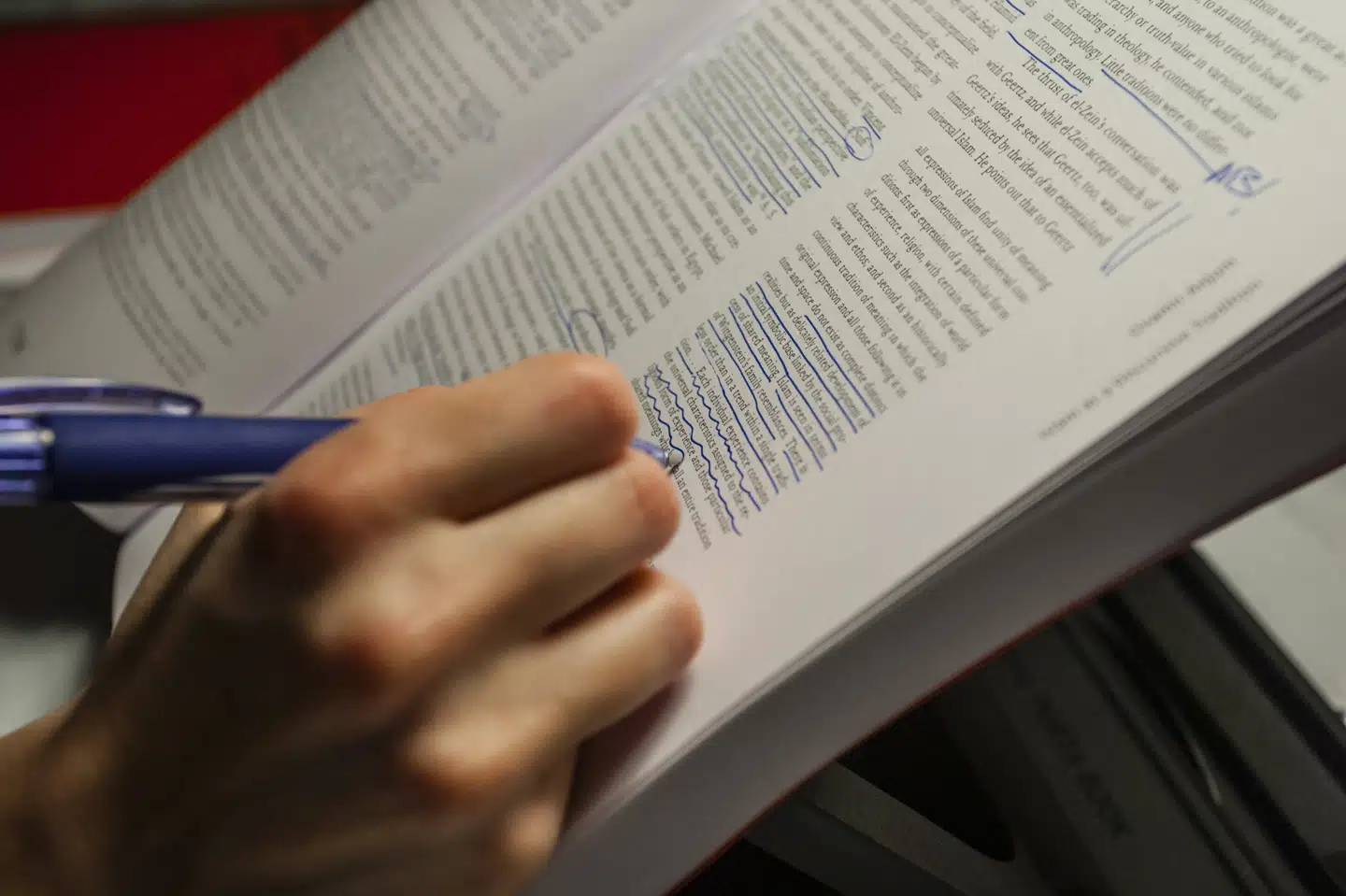 Den seneste PIAAC-undersøgelse viser, at 18 procent af danskere mellem 16 og 65 år har et lavt færdighedsniveau i læsning, mens 15 procent har et højt færdighedsniveau. (Arkivfoto).