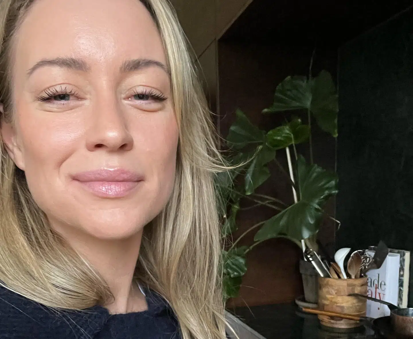 Emilia Huusfeldt er i dag 39 år og bor i Gentofte med sin mand og deres to børn.