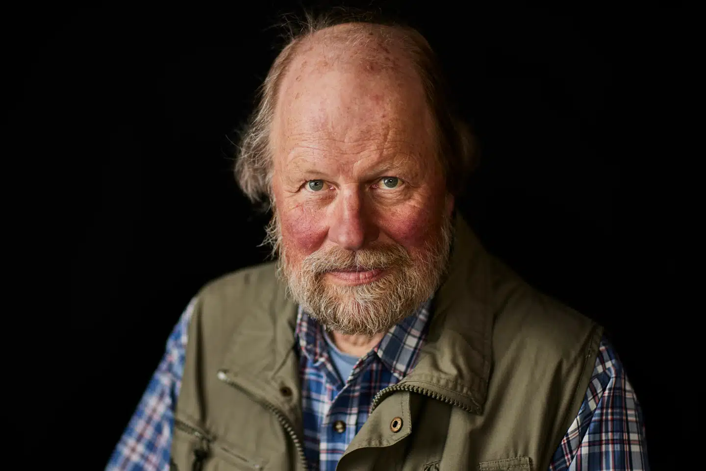 Som gammel venstresocialist var Keld Albrechtsen med til at sørge for, at det blev indskrevet i Enhedslistens vedtægter, at der skulle være plads til mange forskellige synspunkter i partiet. I dag erkender han dog, at han og hans partifæller dengang var for naive.