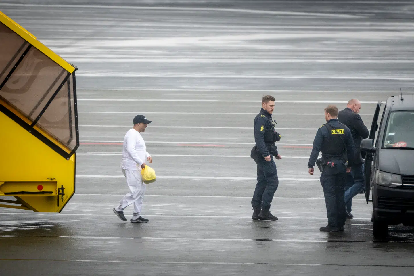 Briten Sanjay Shah ankom til Danmark for lidt over et år siden. Siden da har han siddet i Vestre Fængsel. Torsdag klokken 16 falder dommen i straffesagen mod ham.