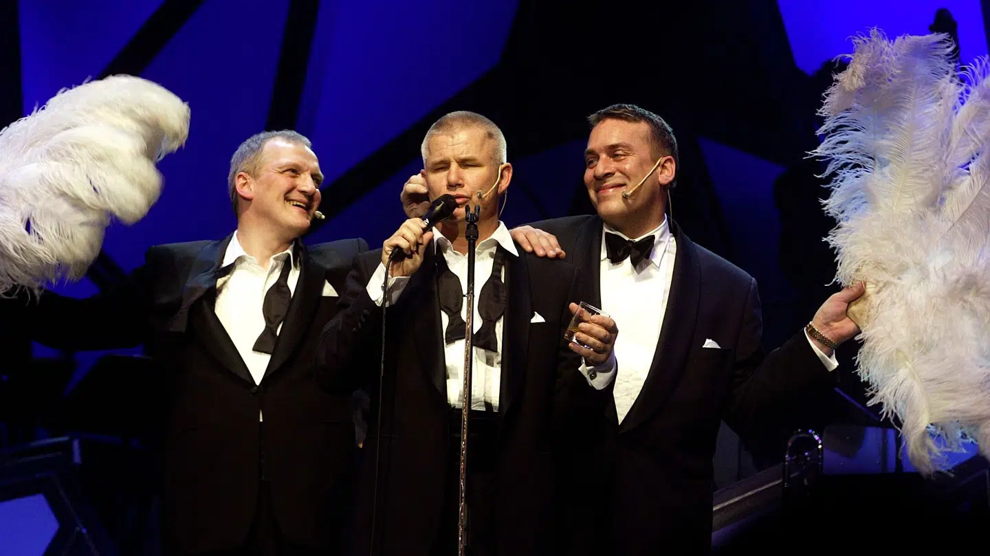 Her ses Preben Kristensen, Anders Bircow og Thomas Eje under Linie 3s 25 års jubilæumsshow i Cirkusbygningen i København i 2004.