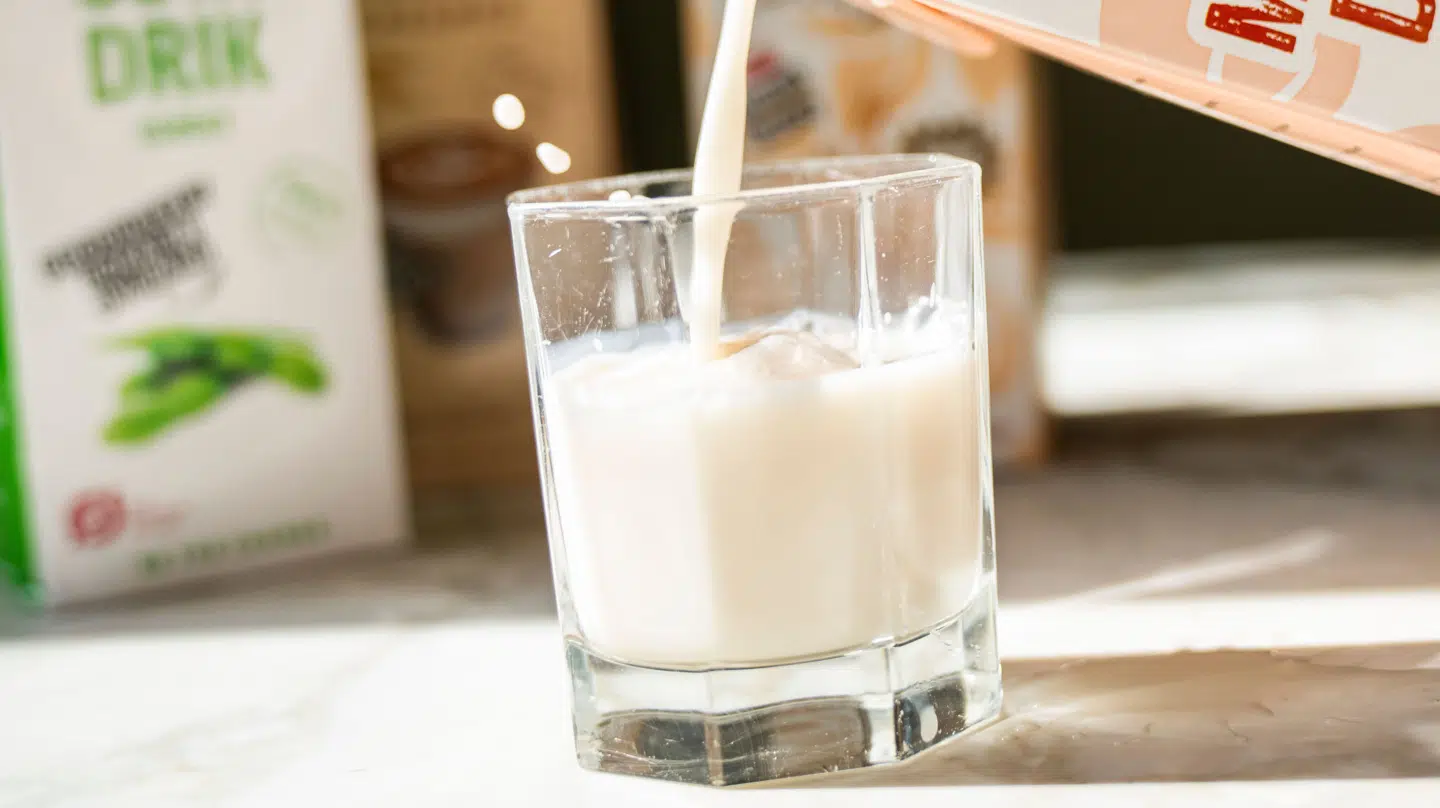 Plantedrikke især dem, der er langtidsholdbare, er ikke sunde, fastslår forskere.