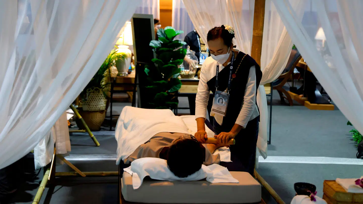 Massageklinikker er blevet omdrejningspunktet for sager, hvor kunder kort tid efter massagebesøg er afgået ved døden.