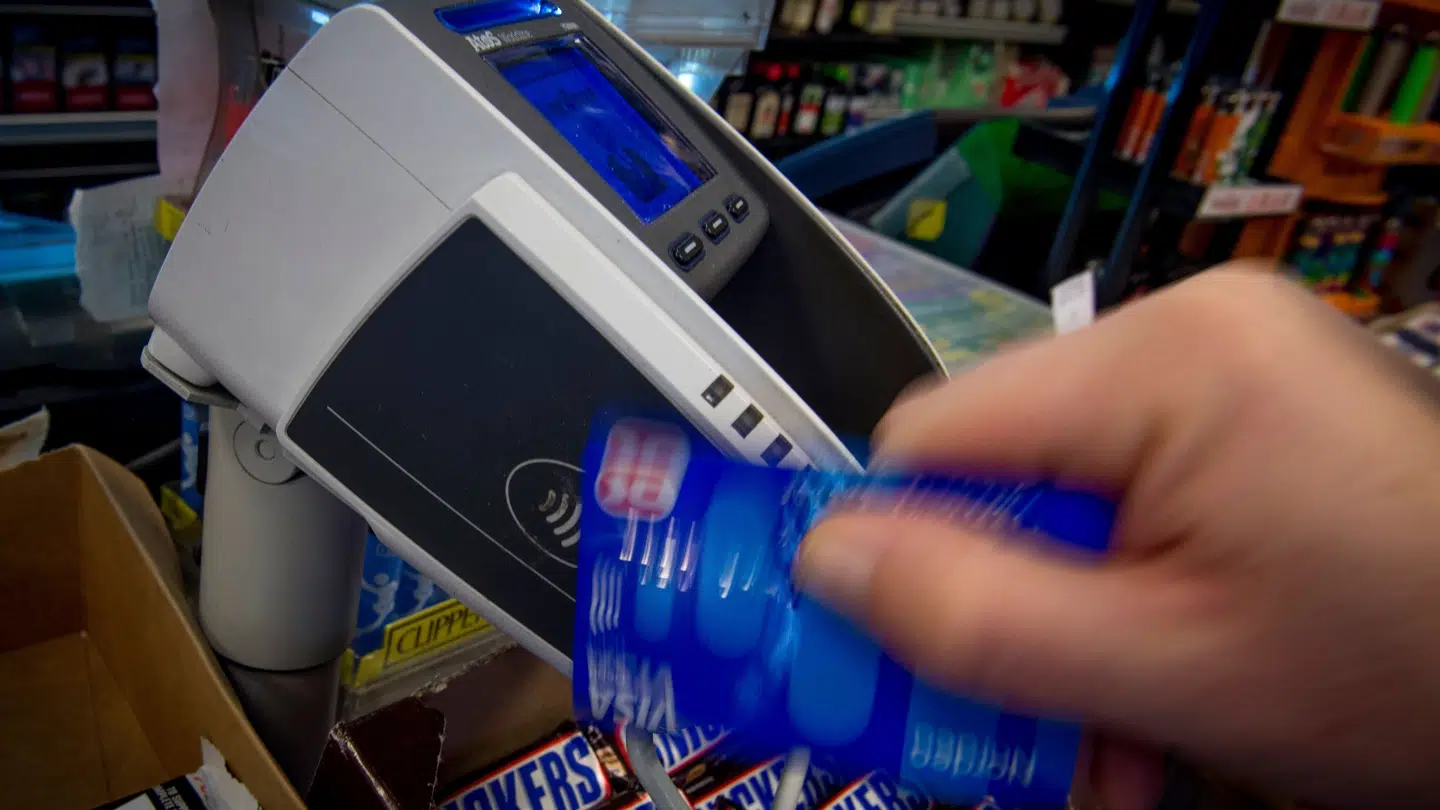 Arkivfoto fra betaling i en kiosk tilbage i 2018.
