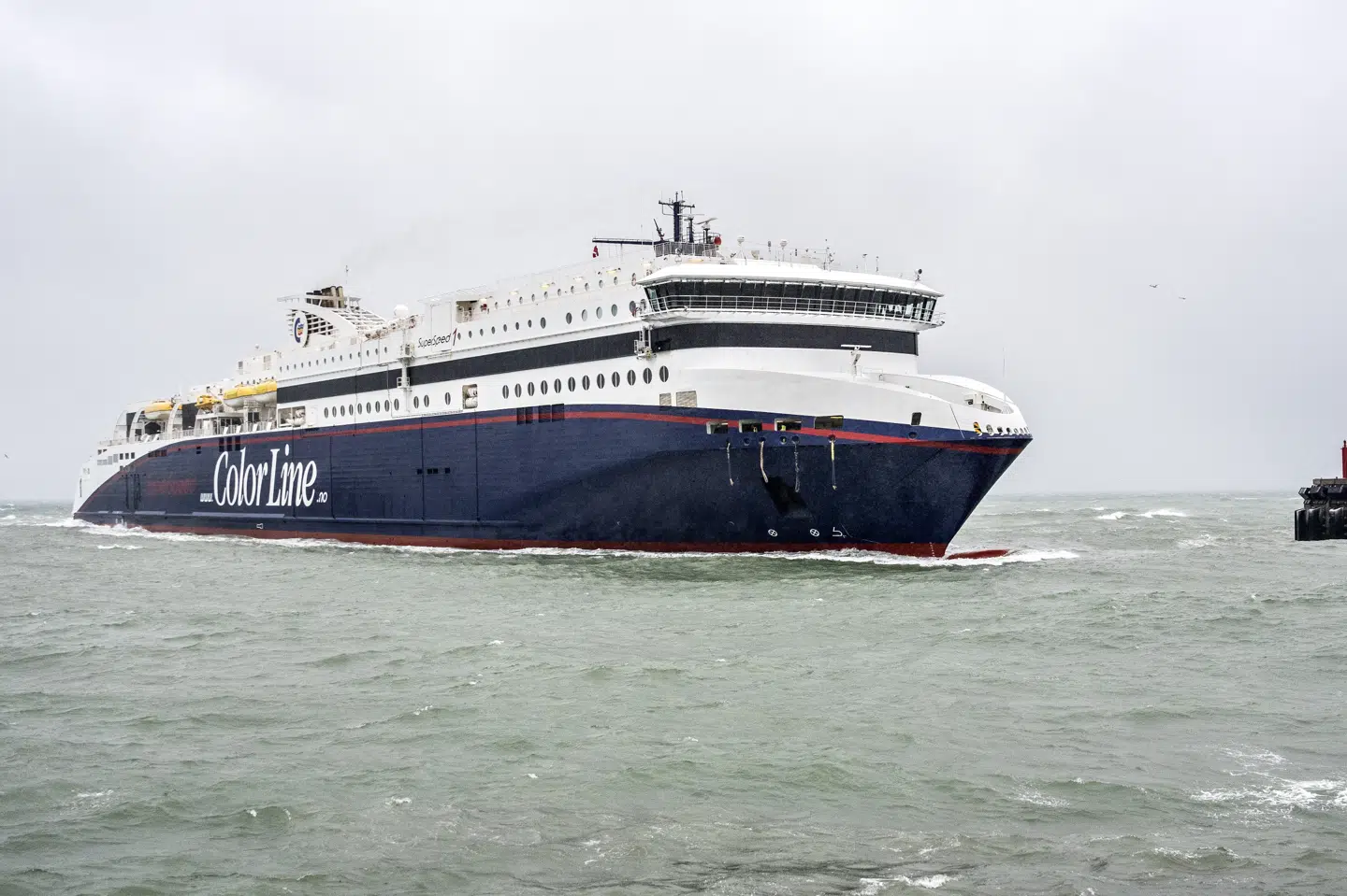 Color Line har to hurtigfærger i fast rutefart mellem Danmark og Norge. Billedet viser Superspeed 1, der skulle have sejlet mellem Kristiansand og Hirtshals her til morgen. (Arkivfoto).