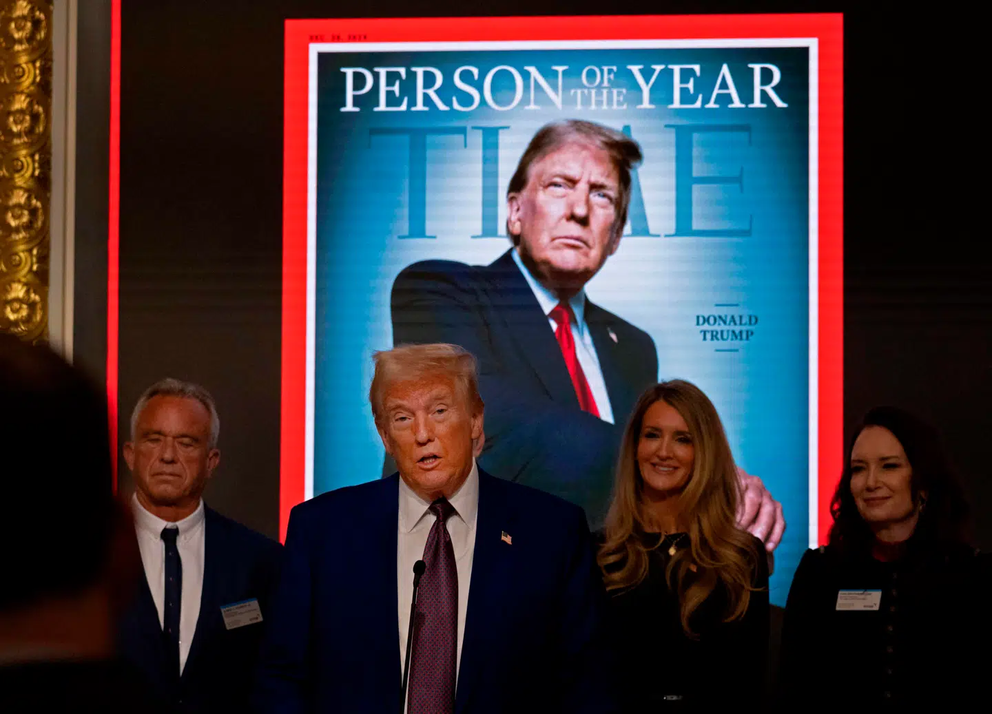 Donald Trump gik til valg på, at han ville hæve toldsatserne. Her ses han i forbindelse med, at han blevet kæret til magasinet TIME's »Person of the Year«. Det er anden gang, at det sker.