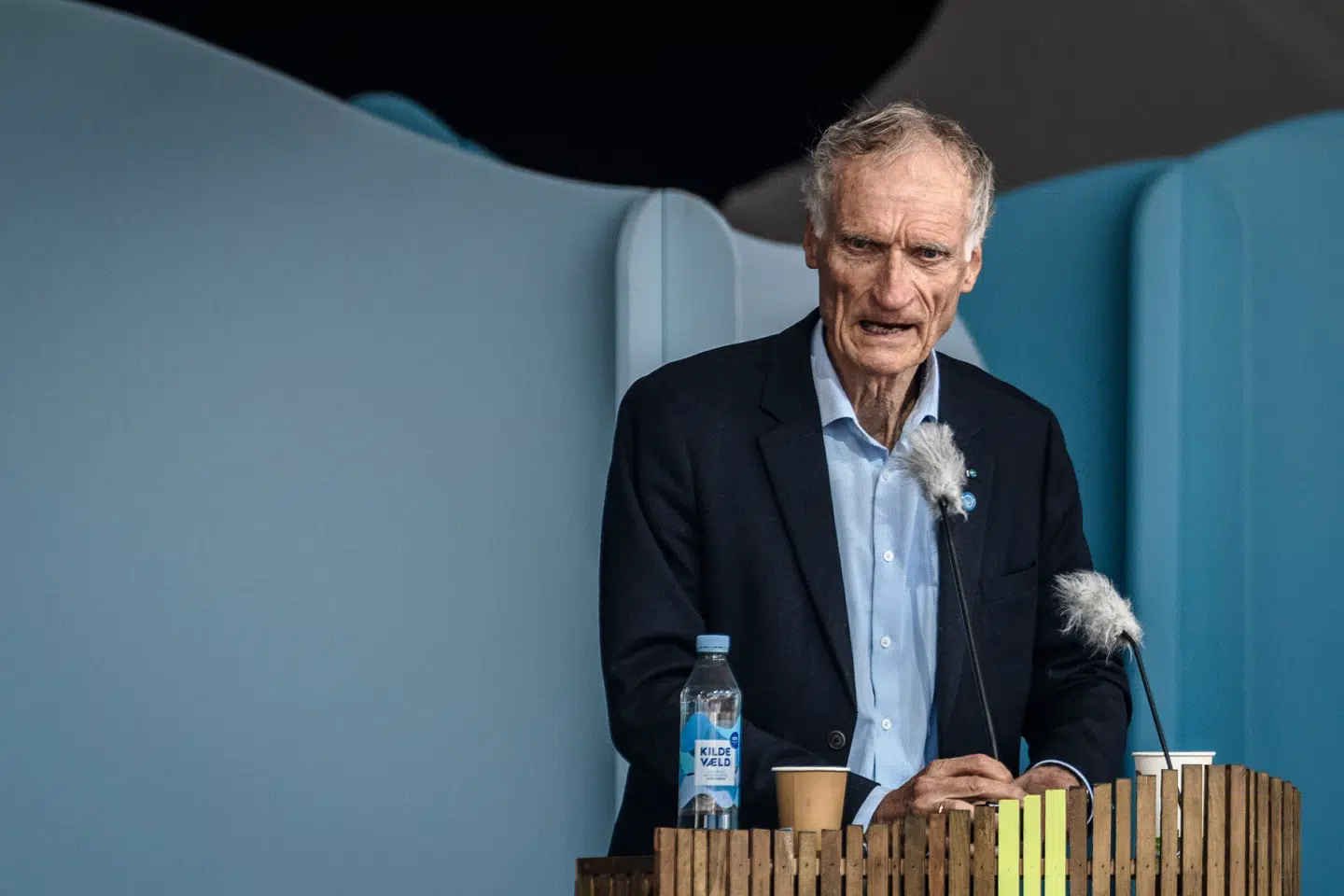 »Hvorfor ikke gå et skridt videre og kræve en form for loyalitetserklæring af dem, der gerne vil være statsborgere og deltage i det danske demokrati?« spørger Bertel Haarder.