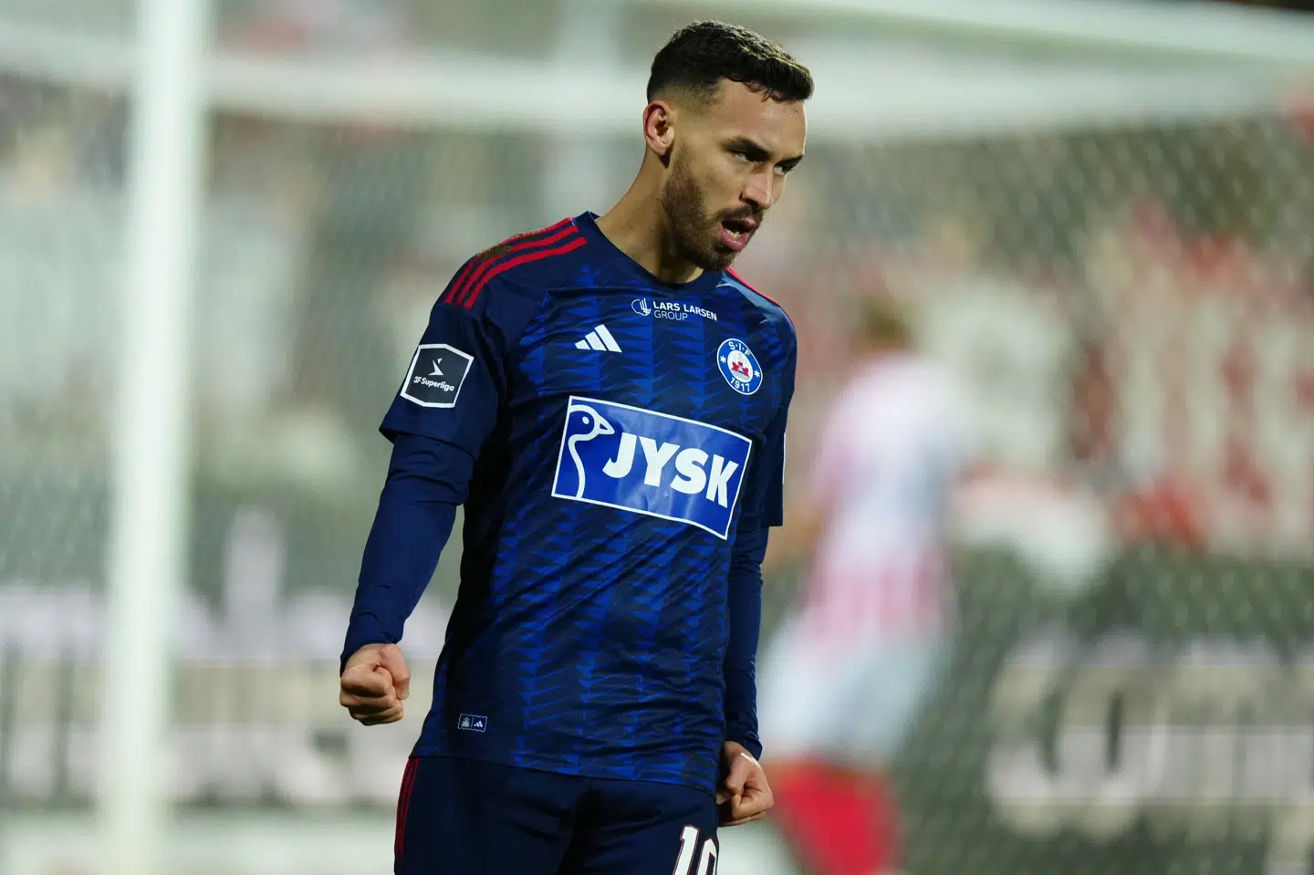 Silkeborgs Younes Bakiz stod for begge gæsternes scoringer i 2-1-sejren over AaB.