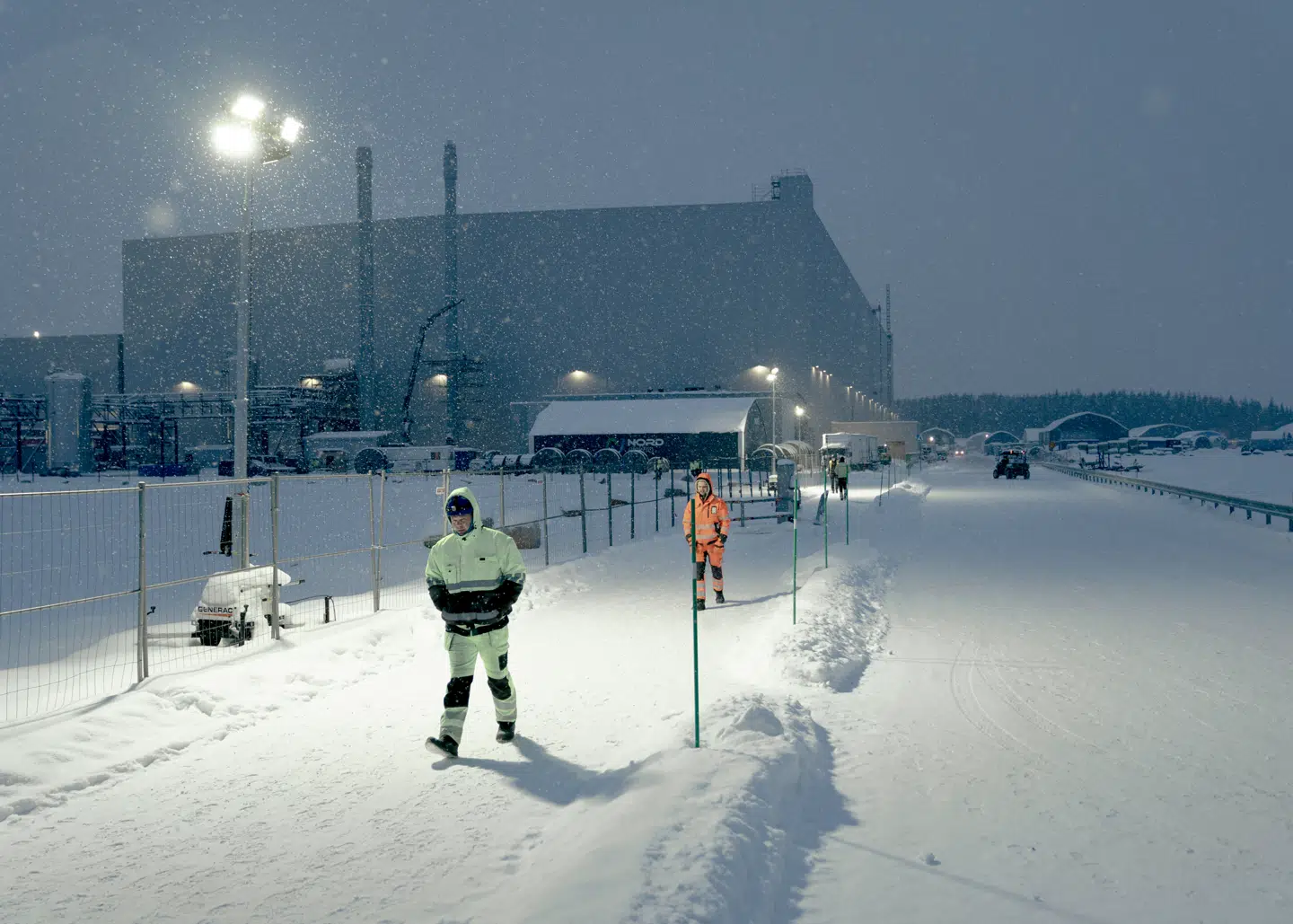 For få år siden besøgte Berlingske Northvolts fabrik i Skellefteå, 200 kilometer syd for polarcirklen. Dengang blev virksomheden spået til at kunne blive en guldrandet forretning og en fuldgod konkurrent til de kinesiske batteriproducenter.