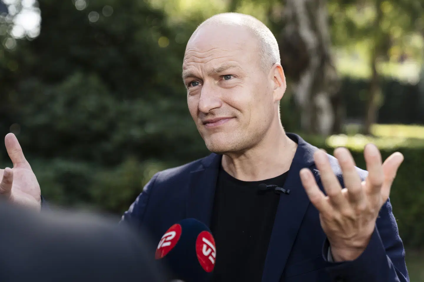 Politisk ordfører for Enhedslisten Pelle Dragsted må sige farvel til hovedbestyrelsesmedlem Pia Thorsen, der melder sig ud af partiet. (Arkivfoto).