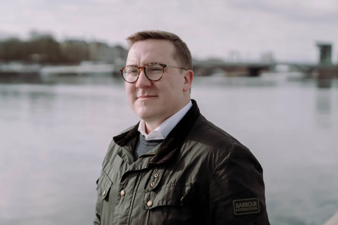 Bergur Løkke Rasmussen er søn af Moderaternes politiske leder, Lars Løkke Rasmussen. Bergur Løkke Rasmussen har en fortid som reserveofficer og arbejder nu til daglig som rådgiver i Spånberg Løkke.