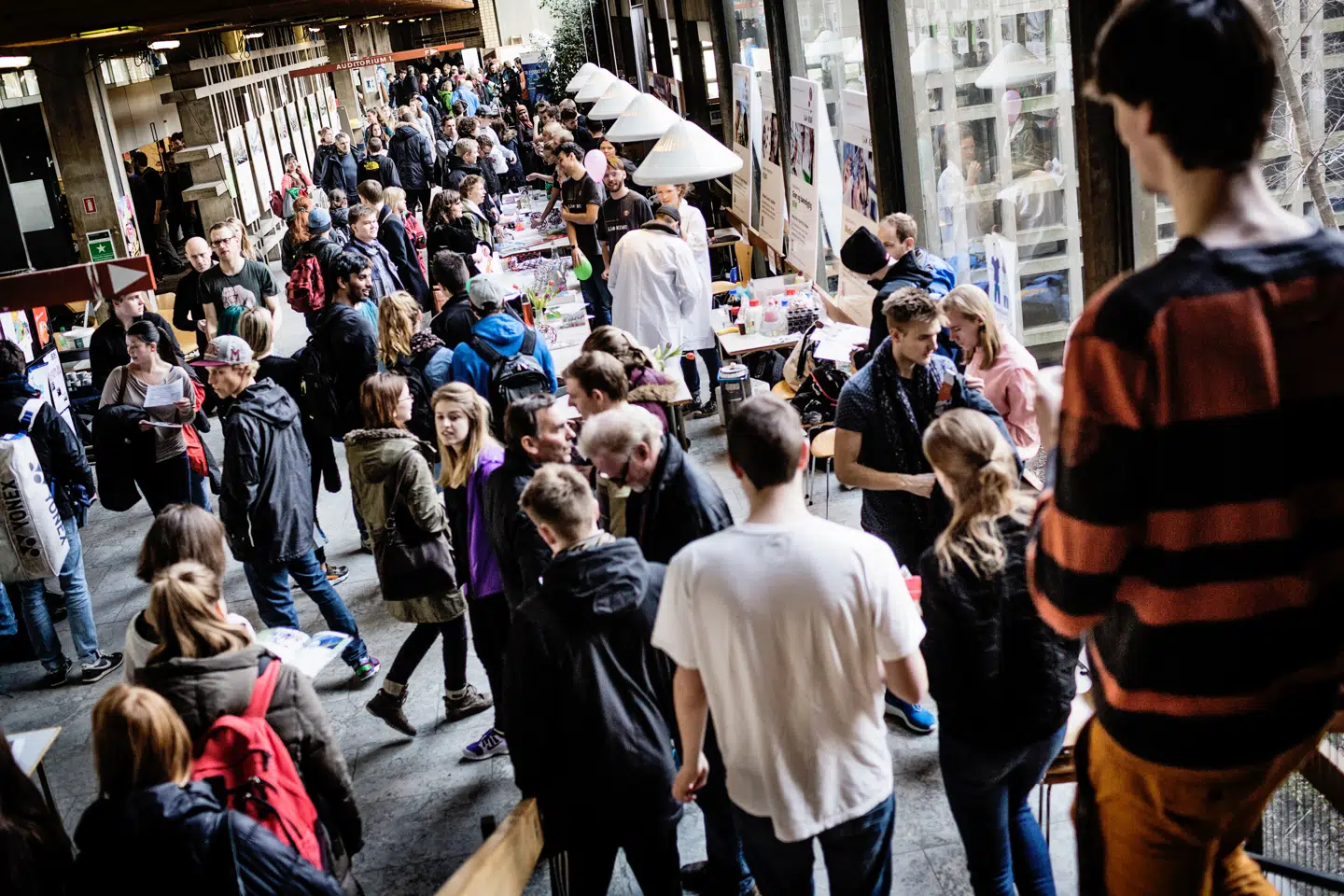 Skævheden er til at tage og føle på, når man kigger på fordelingen mellem unge mænd og unge kvinder, der investerer.
