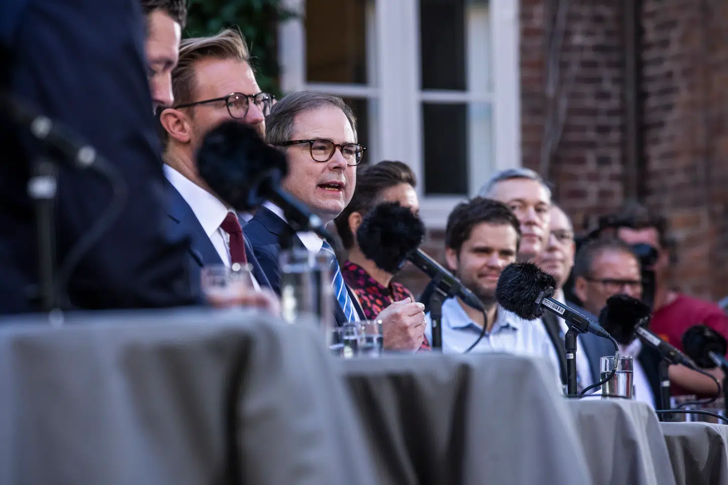 Der var kamp om taletiden, da finansminister Nicolai Wammen (S) tilbage i 2021 præsenterede et bredt transportforlig med opbakning fra samtlige Folketingets partier. Men nu viser det sig, at de 84 milliarder kroner, man dengang afsatte til jernbanenettet, slet ikke er tilstrækkelige.