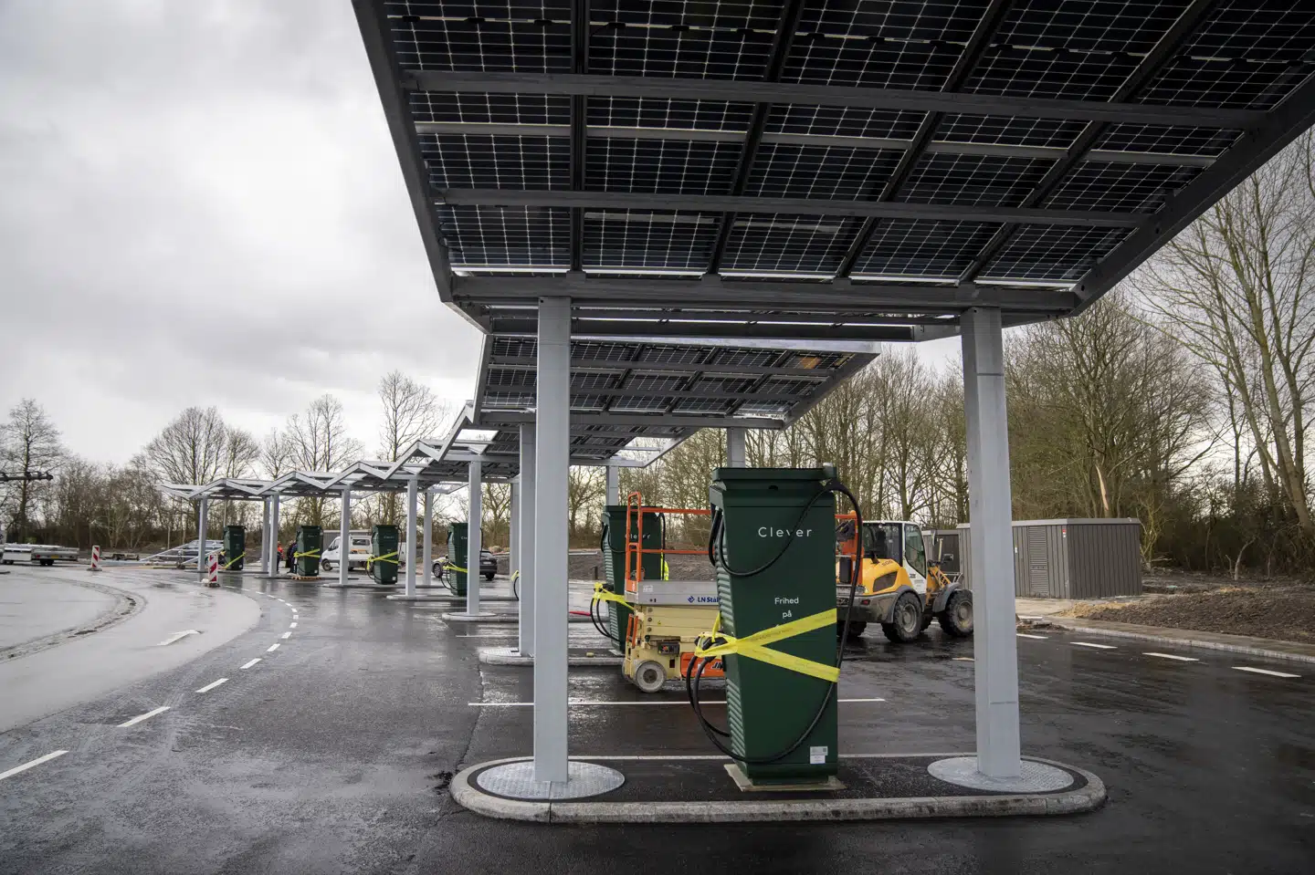 Ladeoperatøren Clever forventer, at der vil være dobbelt så mange elbiler, som lægger vejen forbi en lynladestation i juledagene sammenlignet med resten af året. (Arkivfoto).