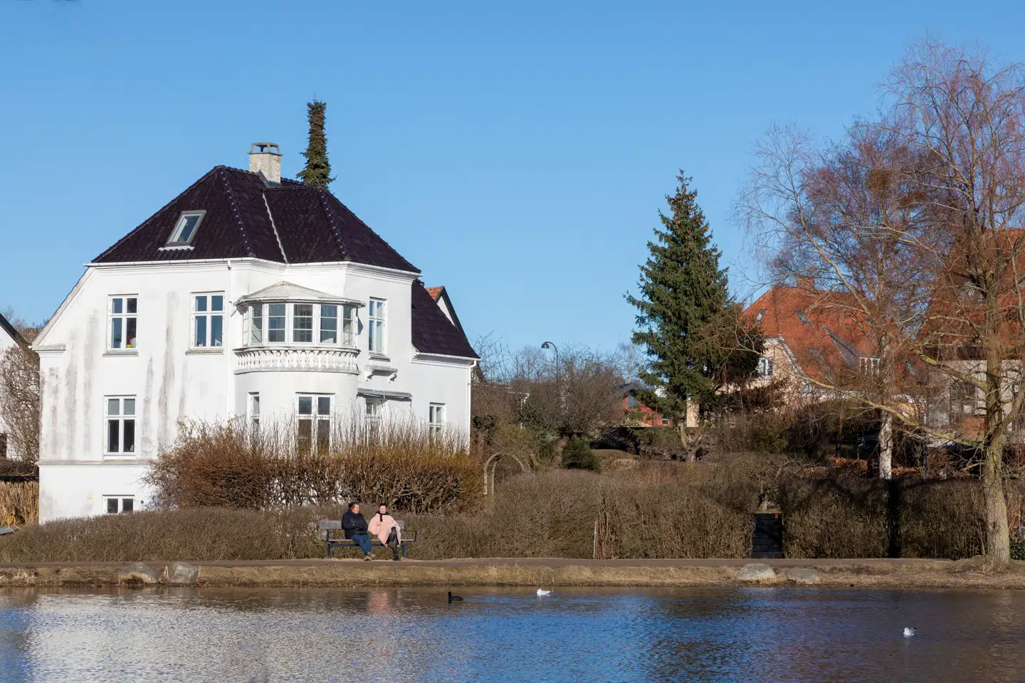 I 22 af landets kommuner ligger de gennemsnitlige nettoformuer på mellem to og tre millioner kroner, men der er en kommune, der stikker af fra landets øvrige med den største gennemsnitlige nettoformue.