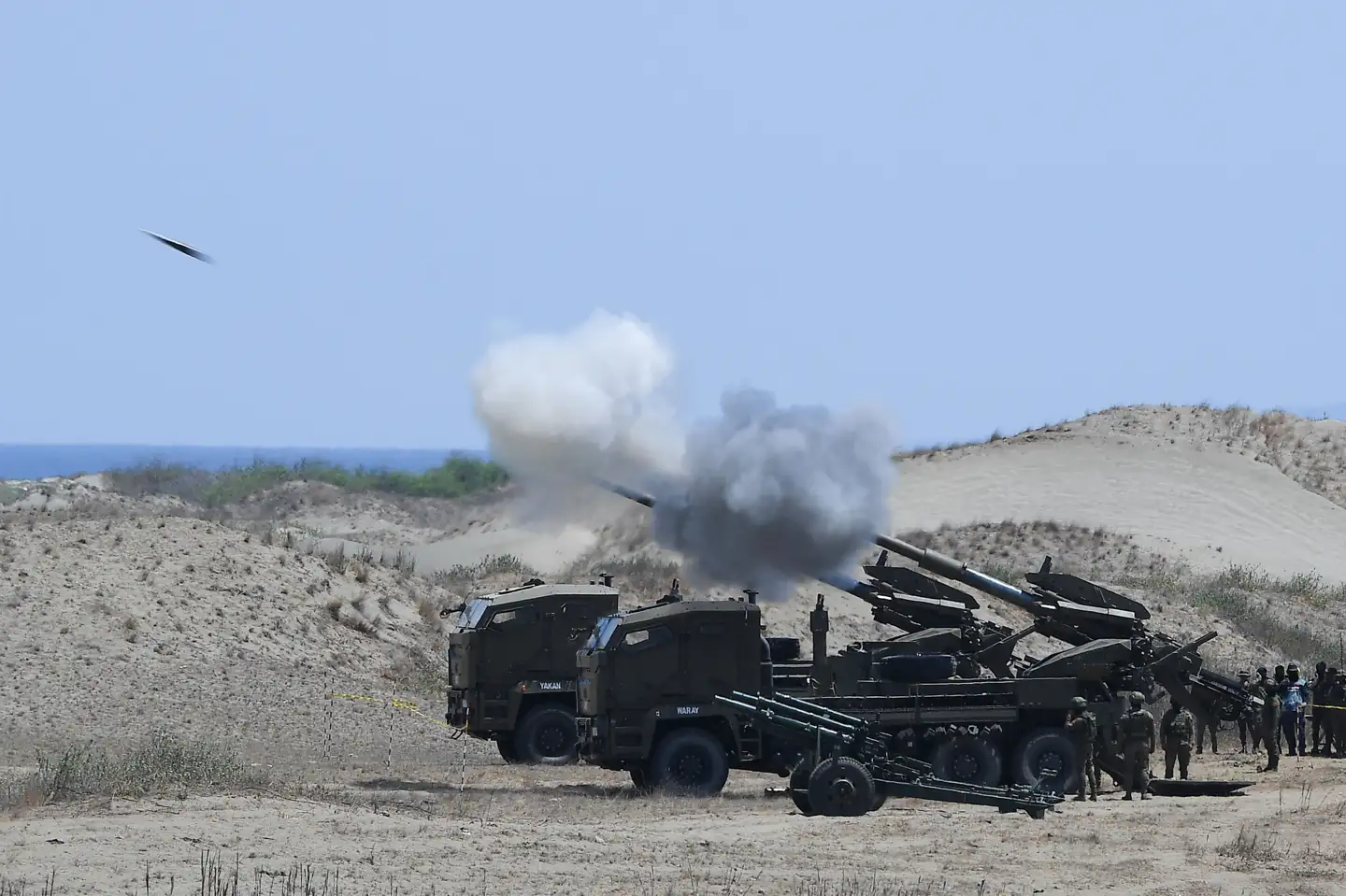 Danmark har købt artillerisystemet Atmos fra israelske Elbit, hvilket på billedet ses på Filippinerne. (Arkivfoto).