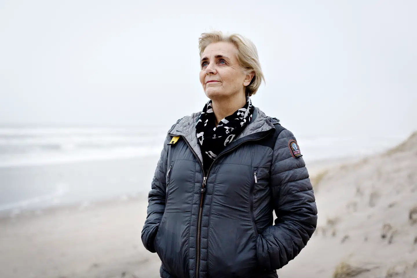 Hver sommer holder Karen Frøsig ferie i sit sommerhus ved Hvide Sande. I år blev det den sidste sommerferie fra jobbet som administrerende direktør for Sydbank.