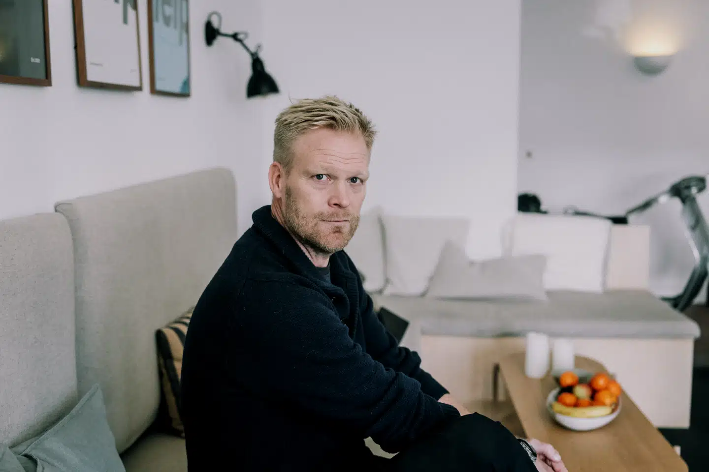 Mads Byder er stifter af kommunikationsbureauet Help. Han er efter eget udsagn af den gamle skole, men har ændret sit syn på sine ansattes arbejdstid.