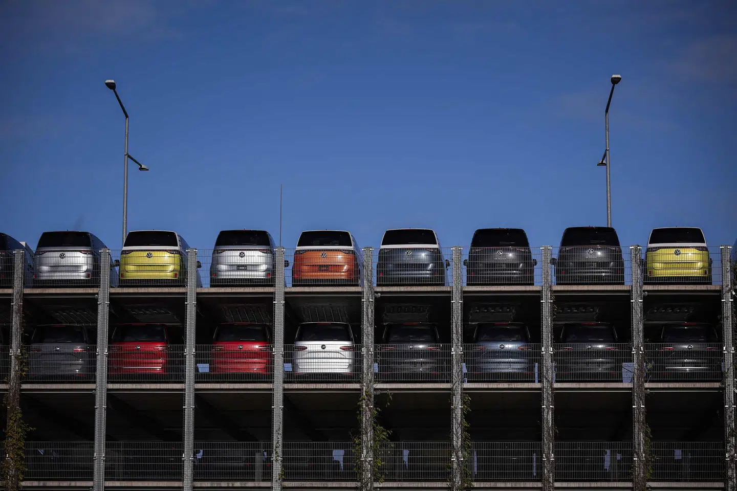 Tidligere i år blev det meldt ud, at Volkswagen overvejede at lukke nogle fabrikker som resultat af en større omstrukturering i virksomheden. (Arkivfoto).