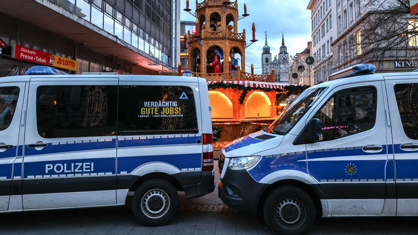 Politiet har efterfølgende spærret af ved julemarkedet i Magdeburg.