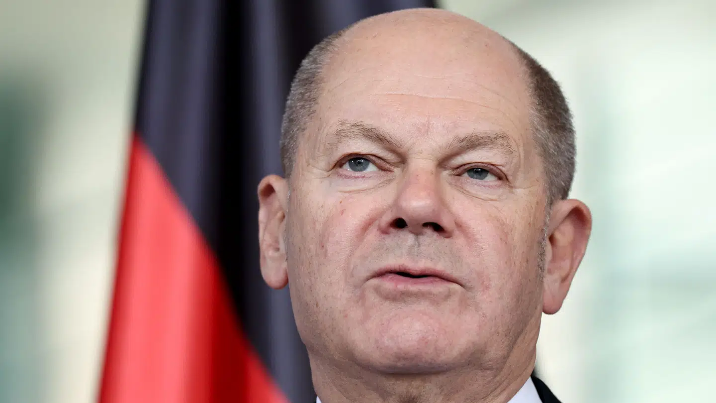 Kansler Olaf Scholz tager situationen med Musk roligt.