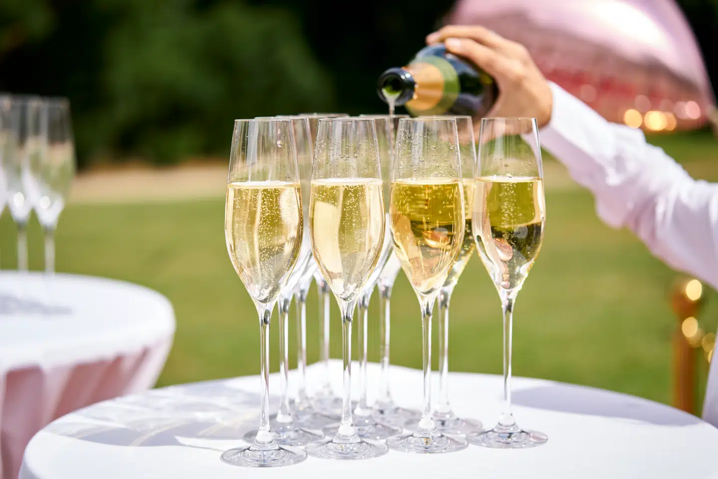 Indtagelse af spiritus er forbundet med flere risici for helbredet. Det er dog forskelligt, hvad det betyder for kvinder og mænd, viser forskningen.