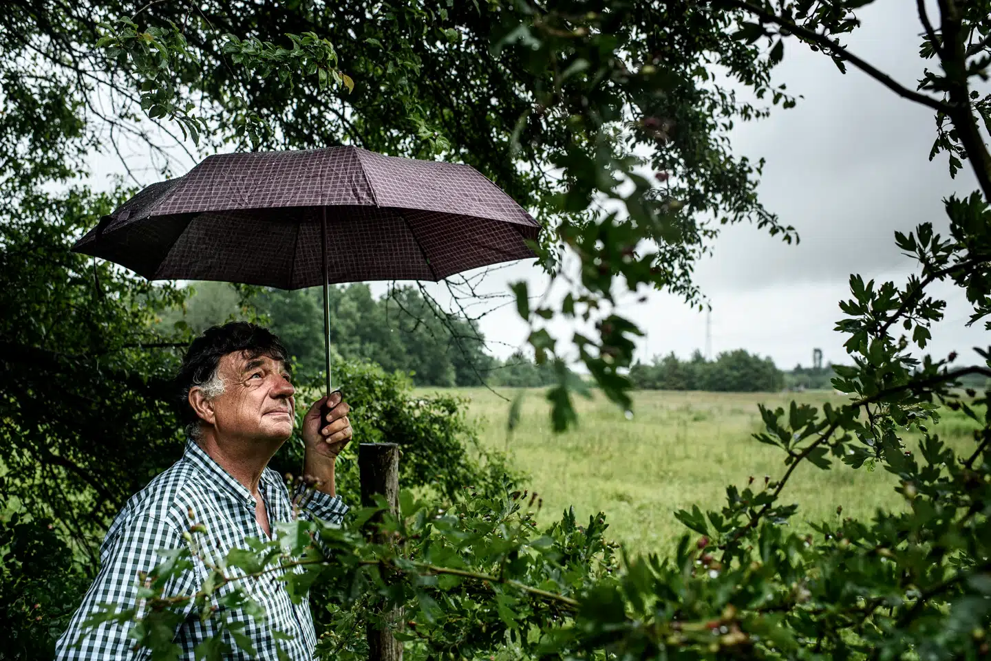Psykolog og mandeforsker Svend Aage Madsen påpeger, at alle tænker på kvinder, når man taler om køn. Det må der laves om på, skriver Amalie Lyhne i denne leder og efterlyser mere fokus på manden og hans særlige udfordringer og muligheder.