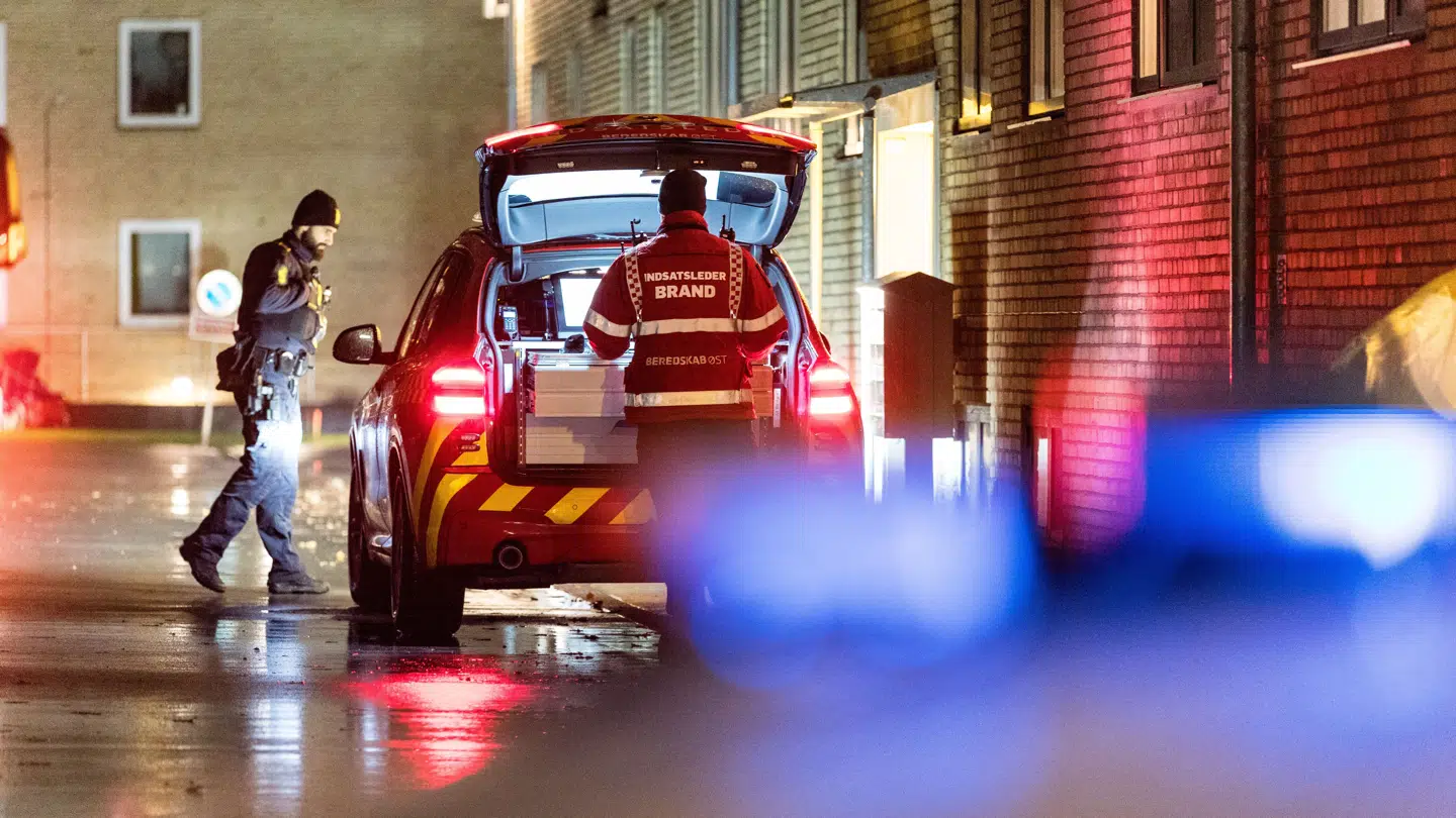 Myndighederne er massivt til stede.