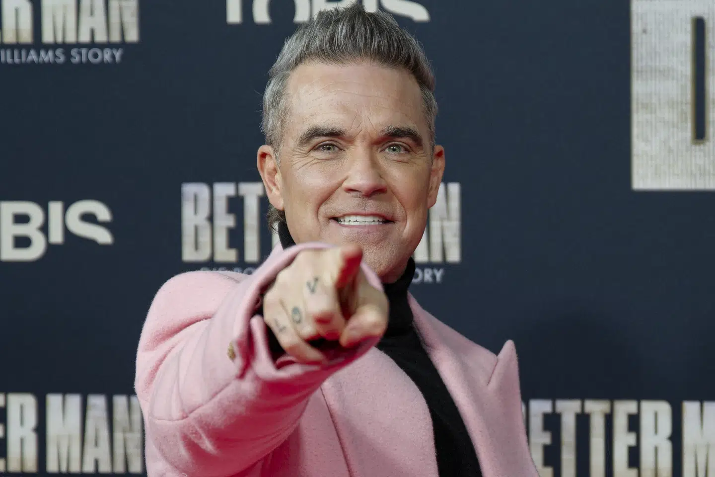 Filmen om Robbie Williams' liv er opkaldt efter hans nummer "Better Man". Adspurgt, om han er blevet en "better man" - en bedre mand - lyder svaret: - Det tror jeg ... Jeg har taget mig min tid, men jeg er her. (Arkivfoto).