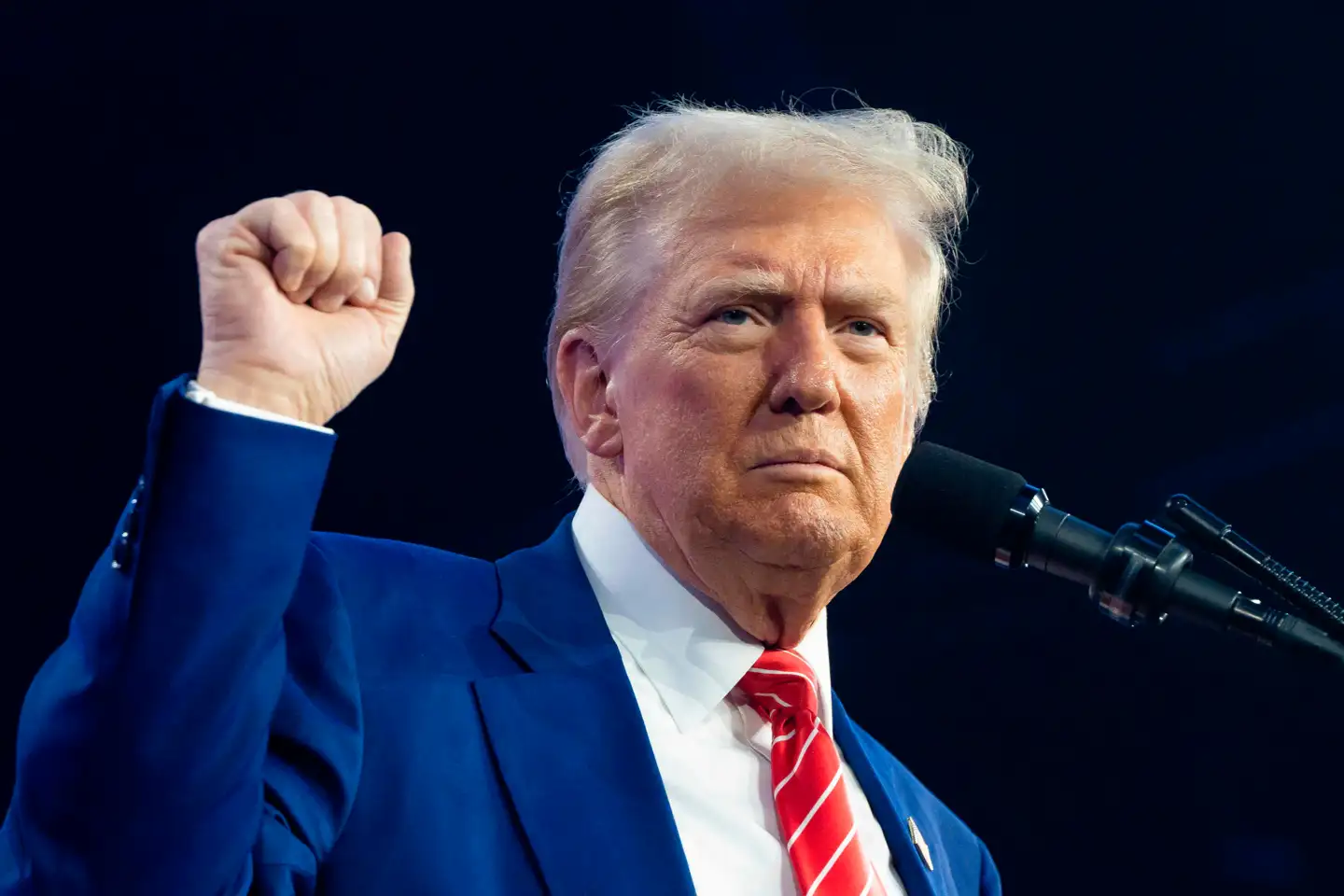 Donald Trump har også gjort sig bemærket ved at kalde Panama-kanalen for USA-kanalen, ligesom han har sat spørgsmålstegn ved, om Panama-kanalen skal tilhøre Panama i fremtiden.