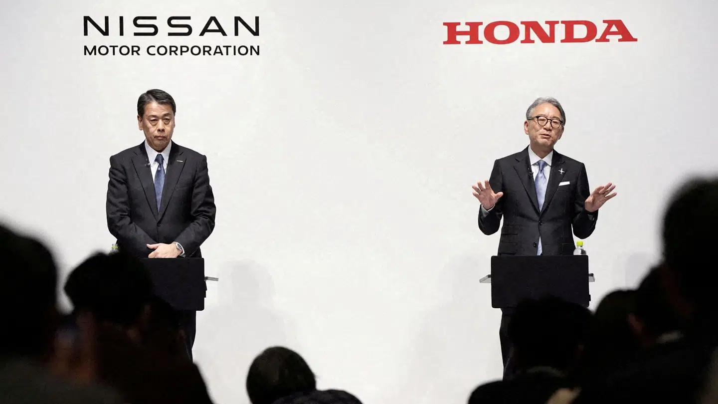 Nu planlægger de to giganter en mulig fusion.