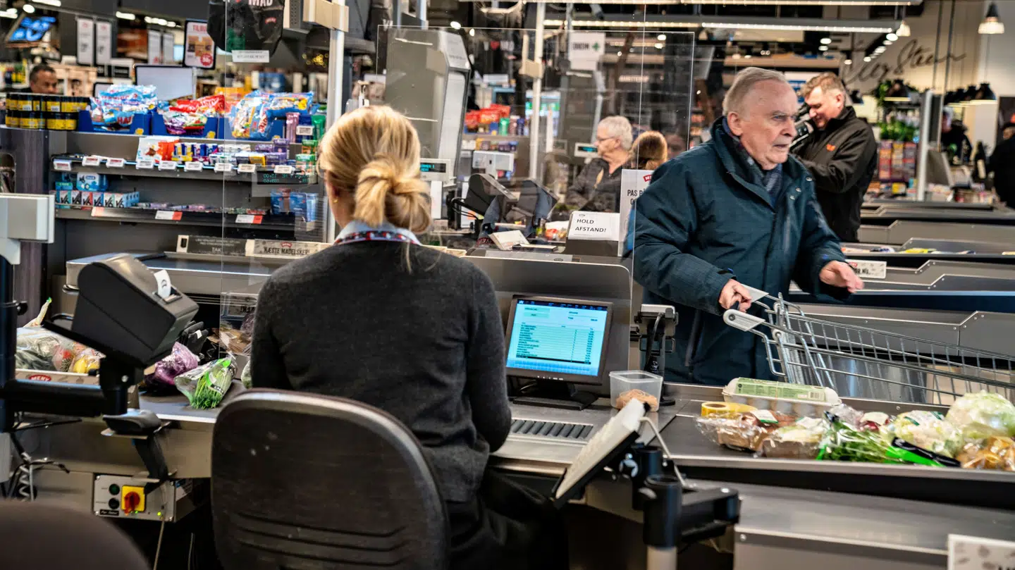 Nu oplyser dagligvarekoncernen Dagrofa, der driver Meny, SPAR og Min Købmand, hvordan åbningstiderne bliver under juledagene.