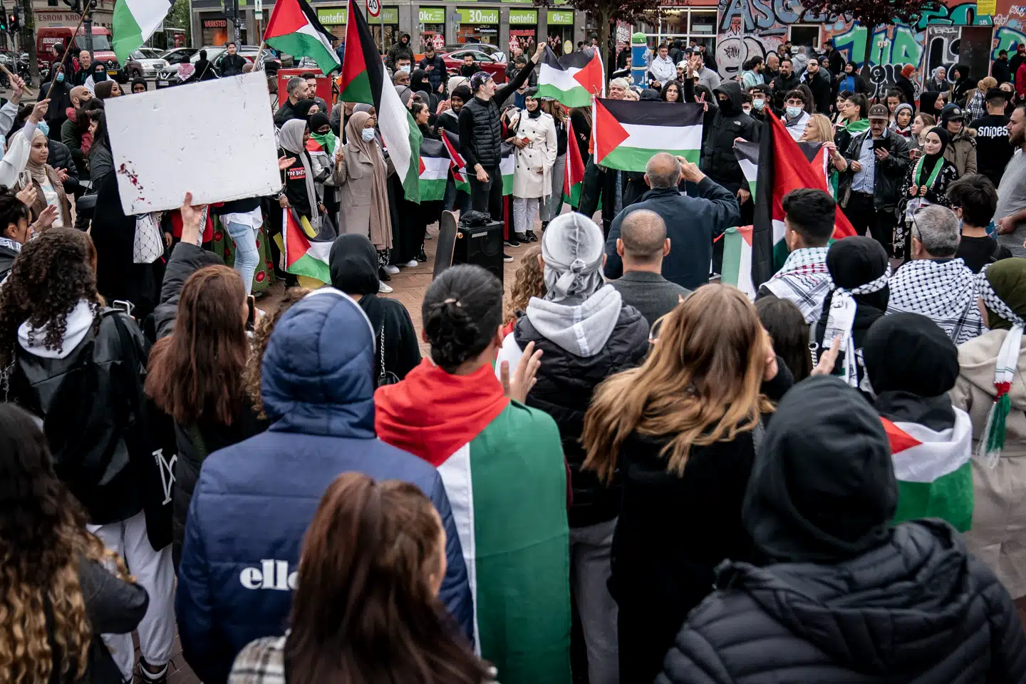 Aktivisme er der masser af på Nørrebro. Den bør foregå for aktivisternes egne penge.