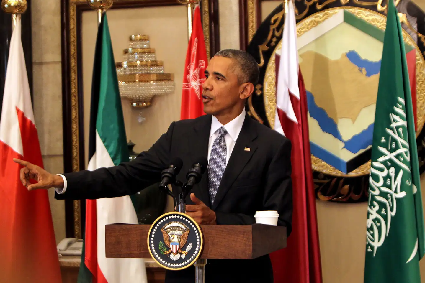 »Araberne i golfstaterne var så bange for Obamas Mellemøsten, at de tilsidesatte palæstinensiske protester og indgik i et strategisk partnerskab med Israel,« skriver Walter Russell Mead.