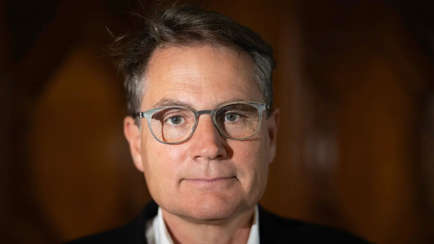 Dansk Erhverv, der har Brian Mikkelsen i spidsen, står bag en ny analyse, der undersøger danskernes sygefravær.