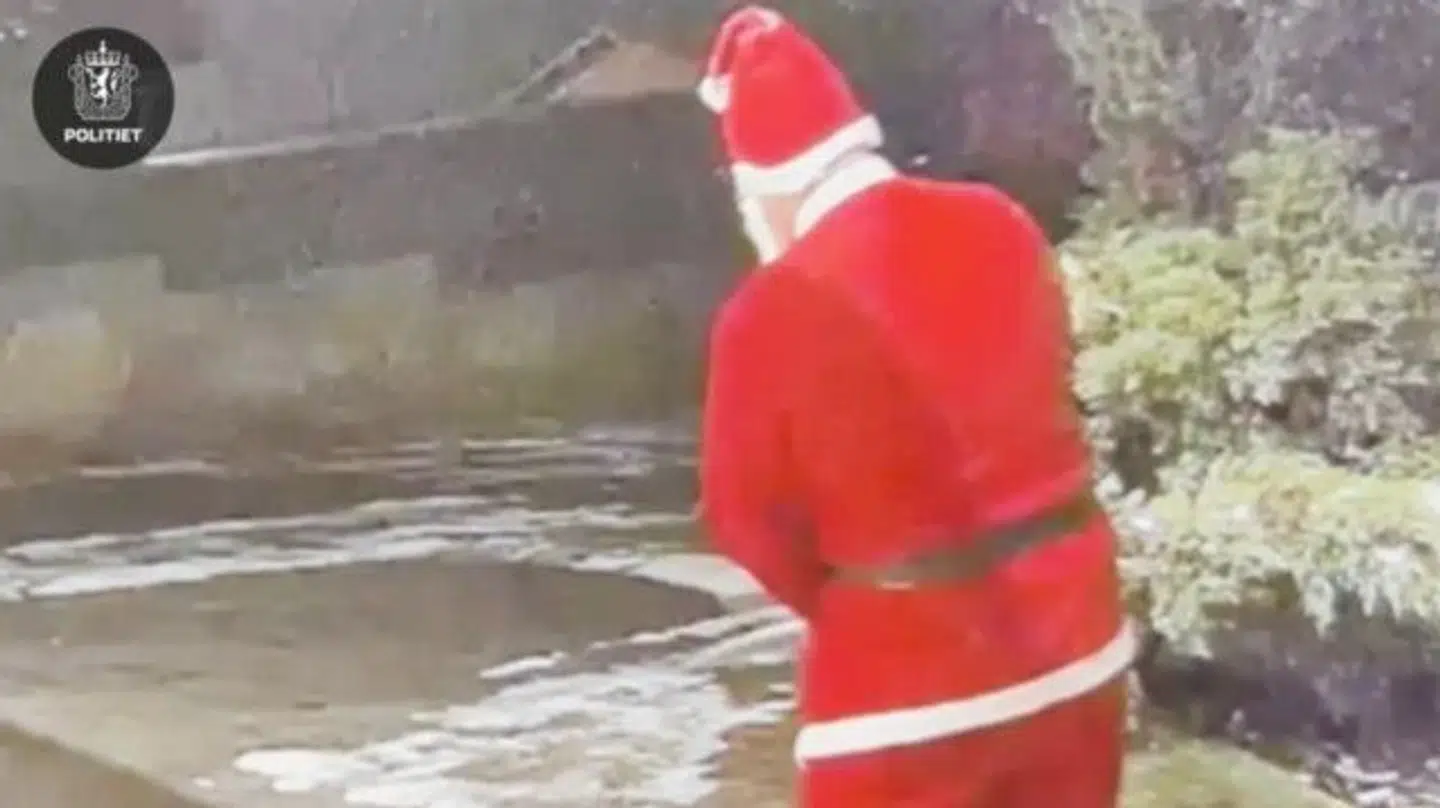 Et billede fra et overvågningskamera af den formodede gerningsmand.