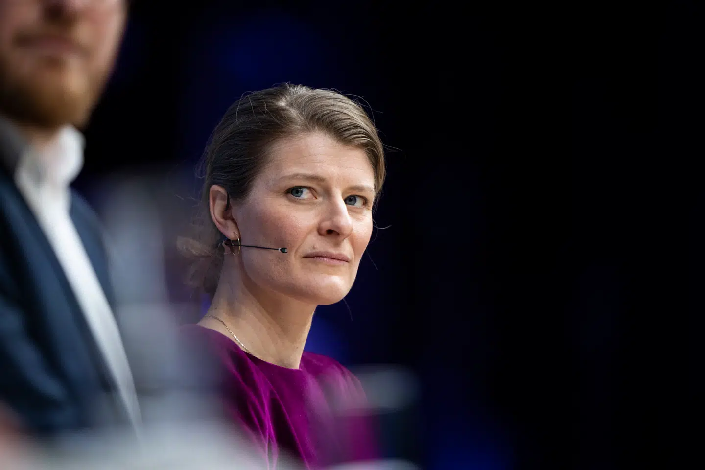 Beskæftigelsesminister Ane Halsboe-Jørgensen (S) har sparket gang i en betændt debat om seniorer på det danske arbejdsmarked.