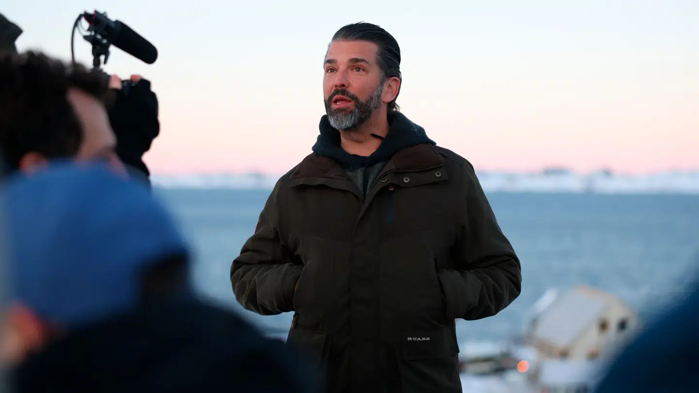 I forbindelse med Donald Trumps mange udmeldinger om Grønland, så var sønnen Donald Trump Jr. på visit i Nuuk.