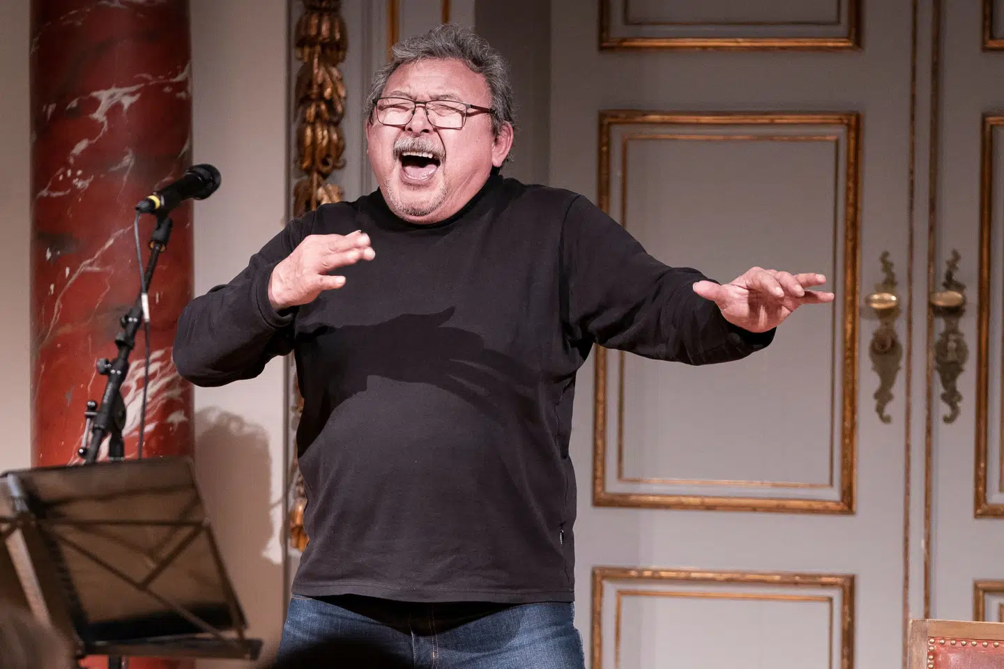 Statsminister Mette Frederiksen undskyldte over for de grønlandske børn fra 1951-eksperimentet, mens Rasmus Lyberth optrådte.