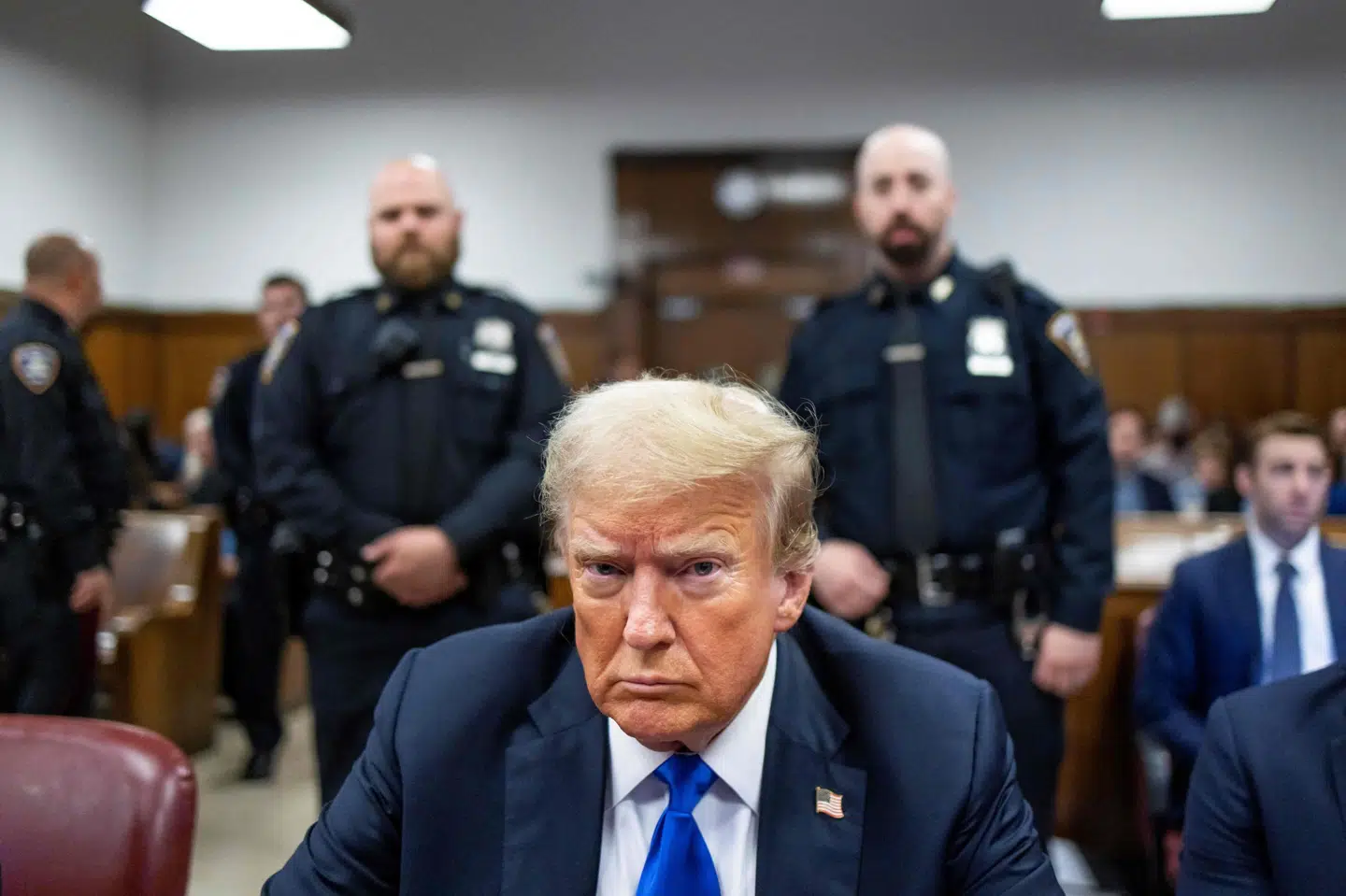 Donald Trump blev kendt skyldig i tys-tys-sagen i maj 2024, men har stadig ikke fået sin dom. Den afsiges efter planen fredag formiddag.