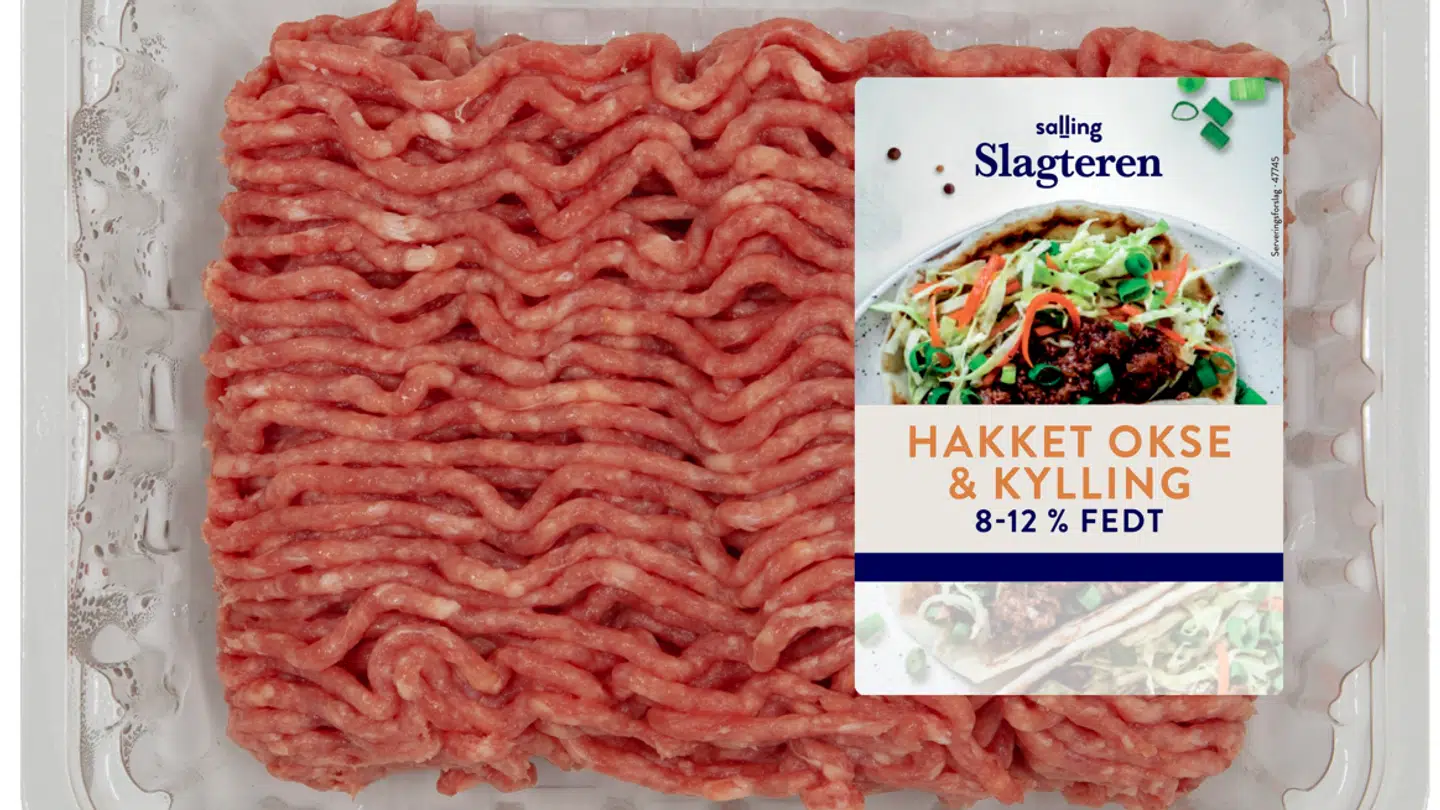 Her ses pakken med hakket okse og kylling, der fra i sidste uge er blevet solgt i Føtex, Bilka og Netto.